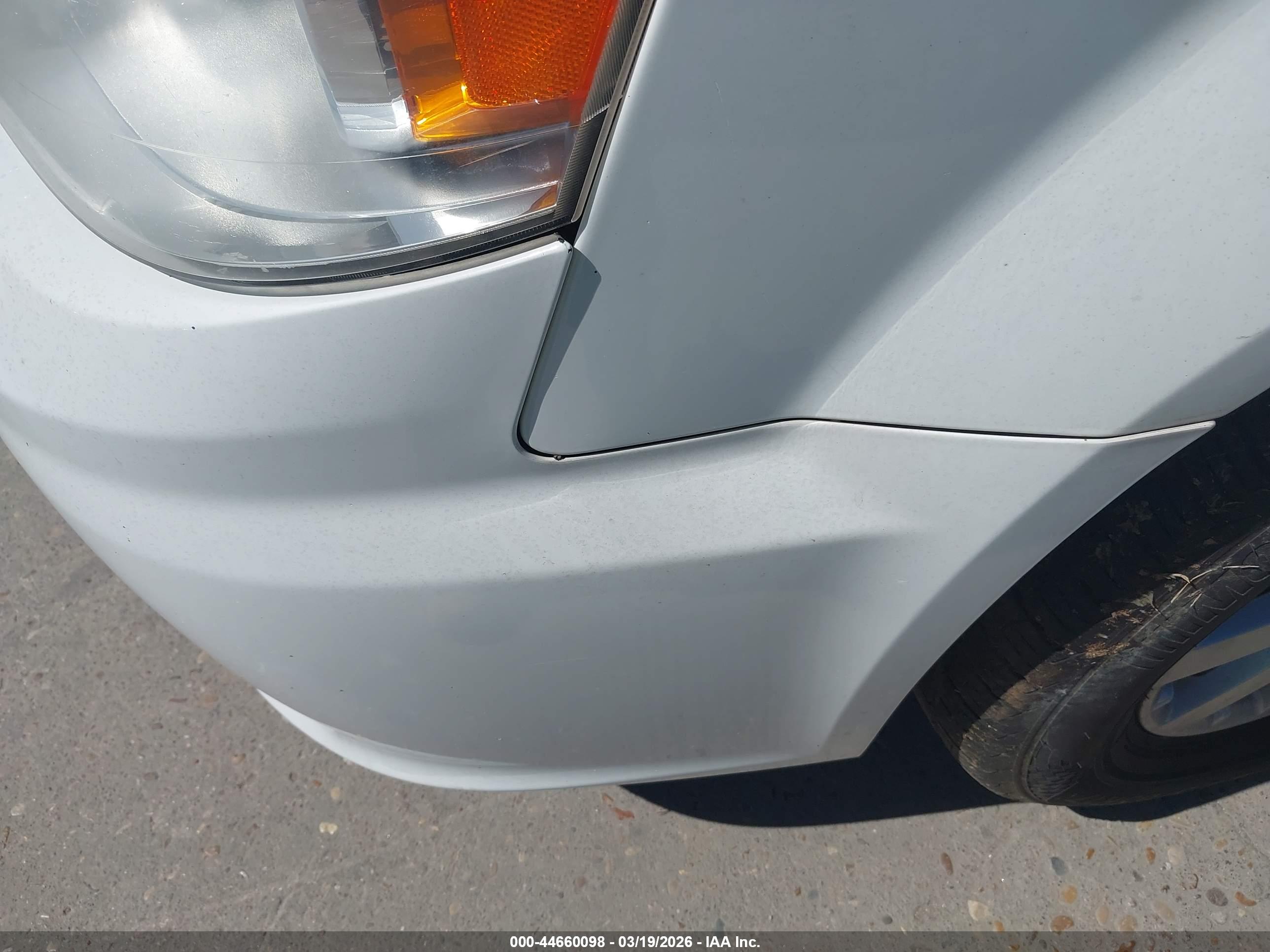 CHRYSLER TOWN image 6