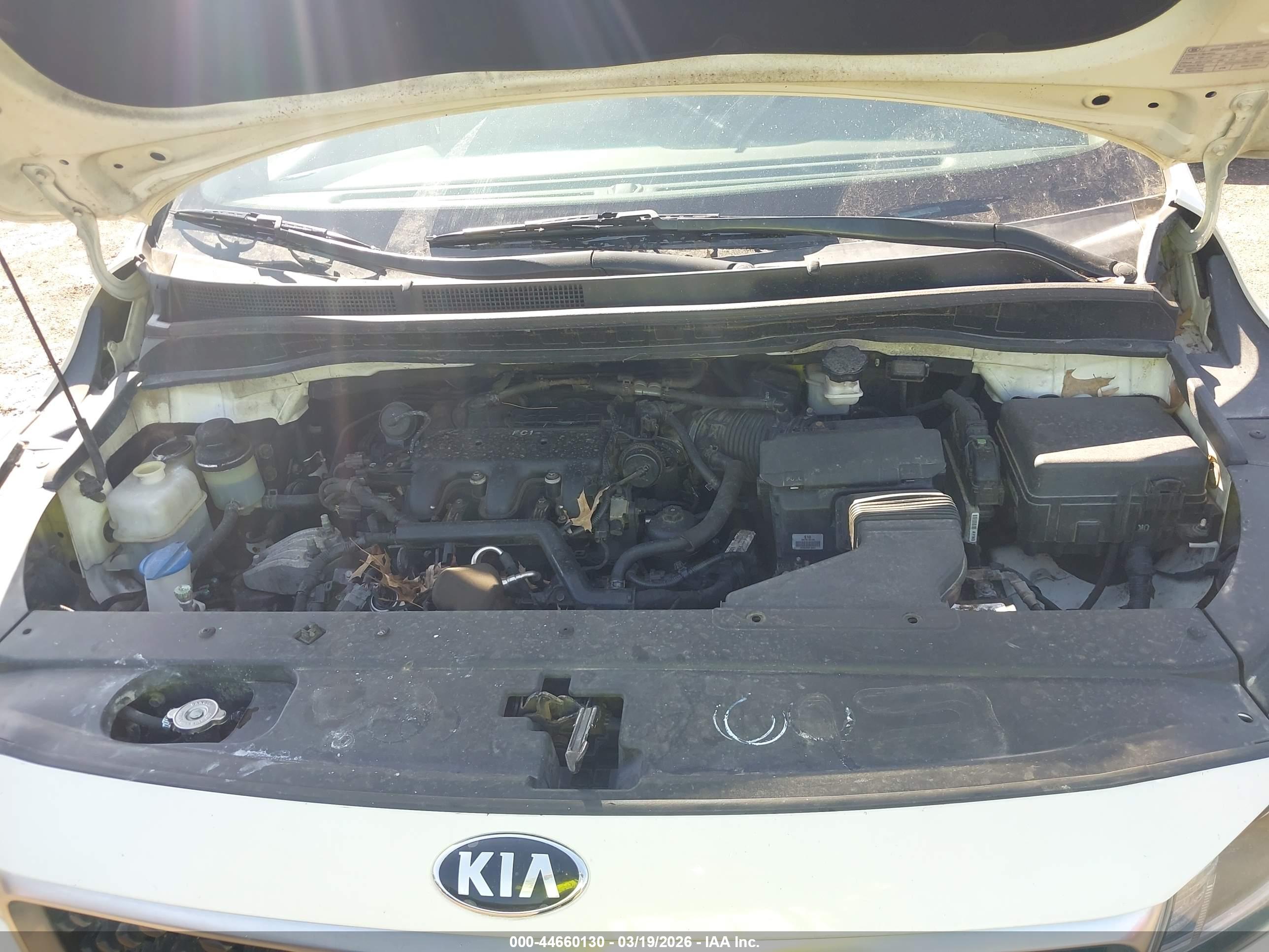 KIA SEDONA image 10