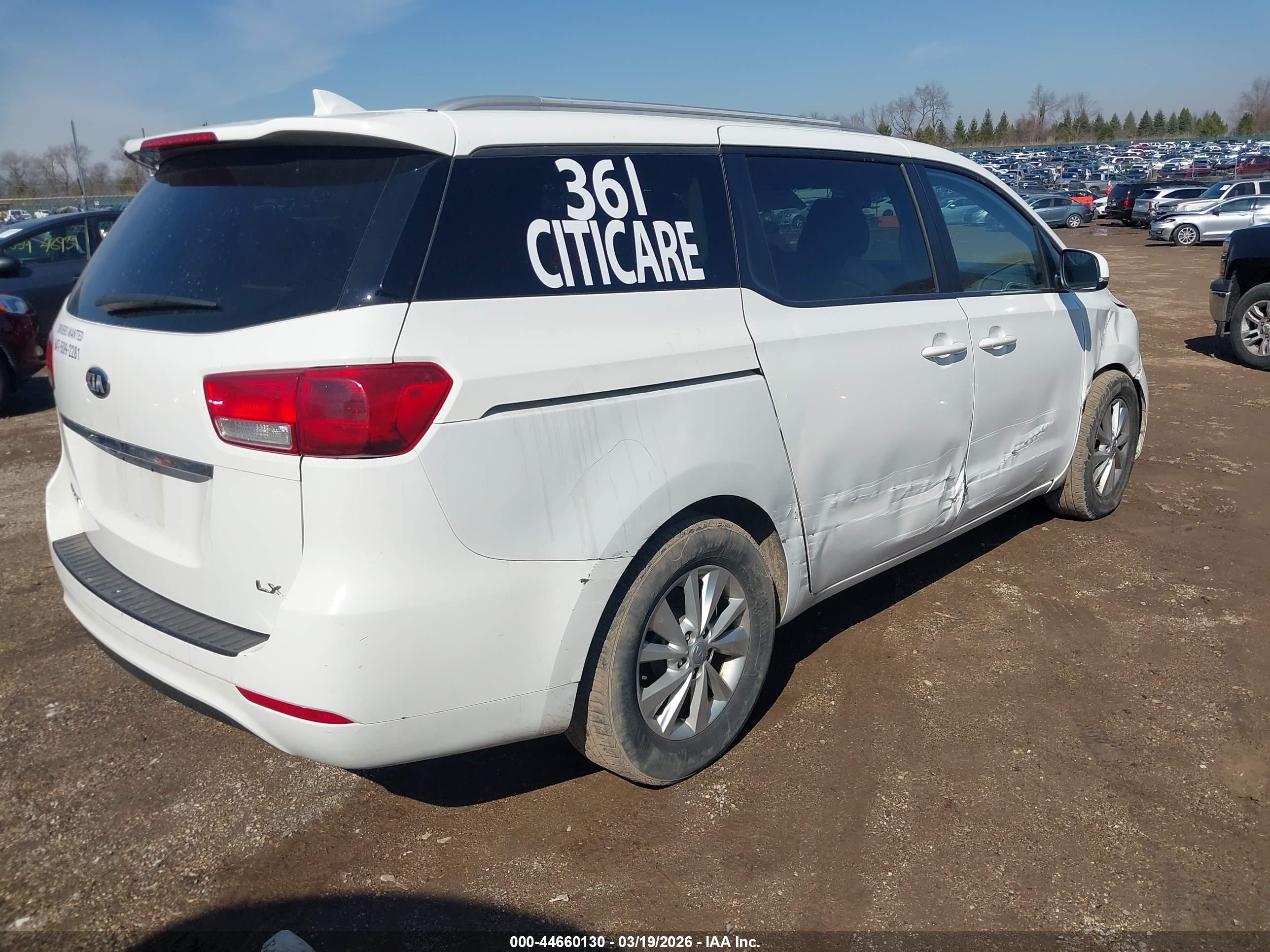 KIA SEDONA image 4