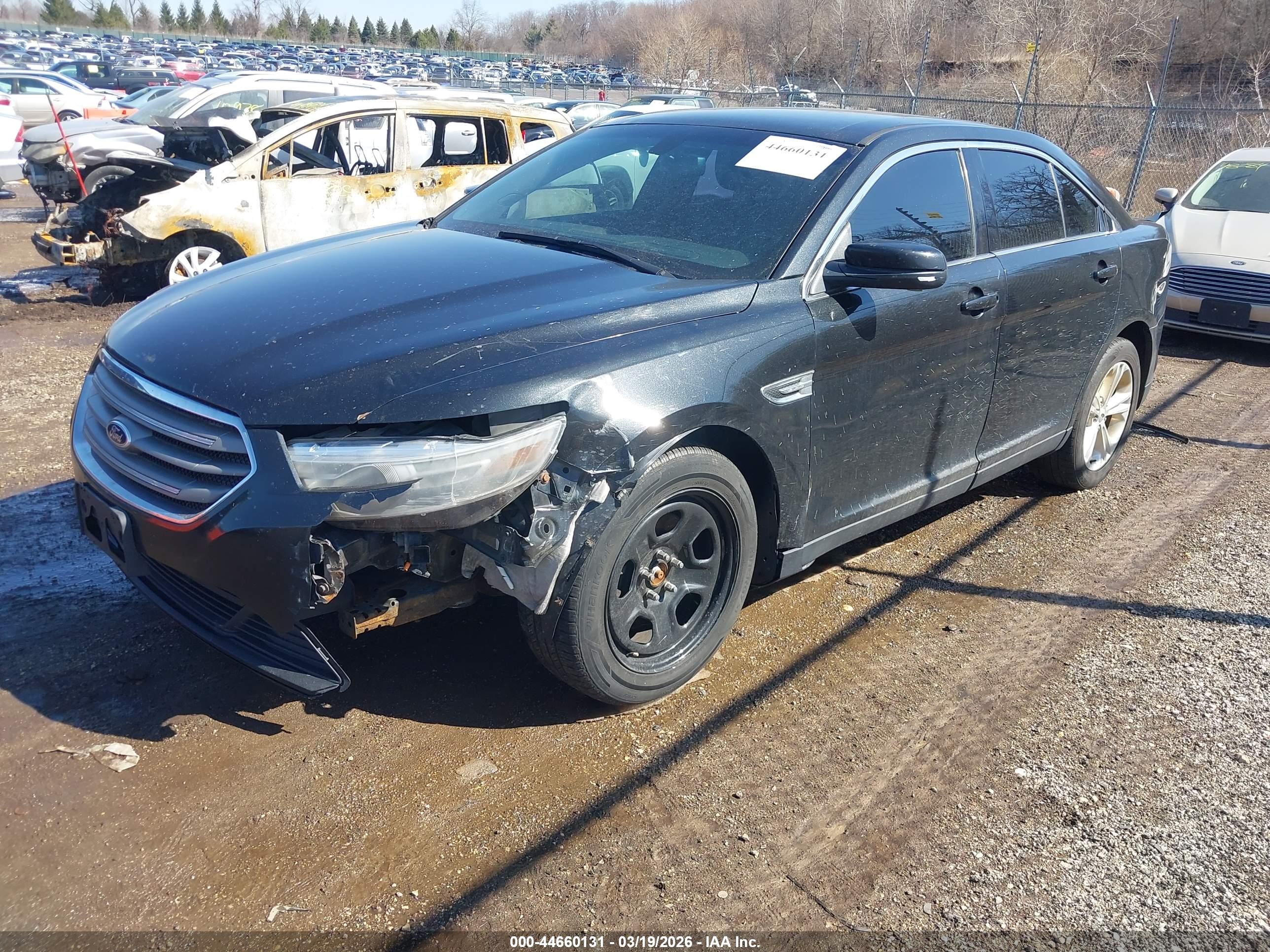 FORD TAURUS image 2