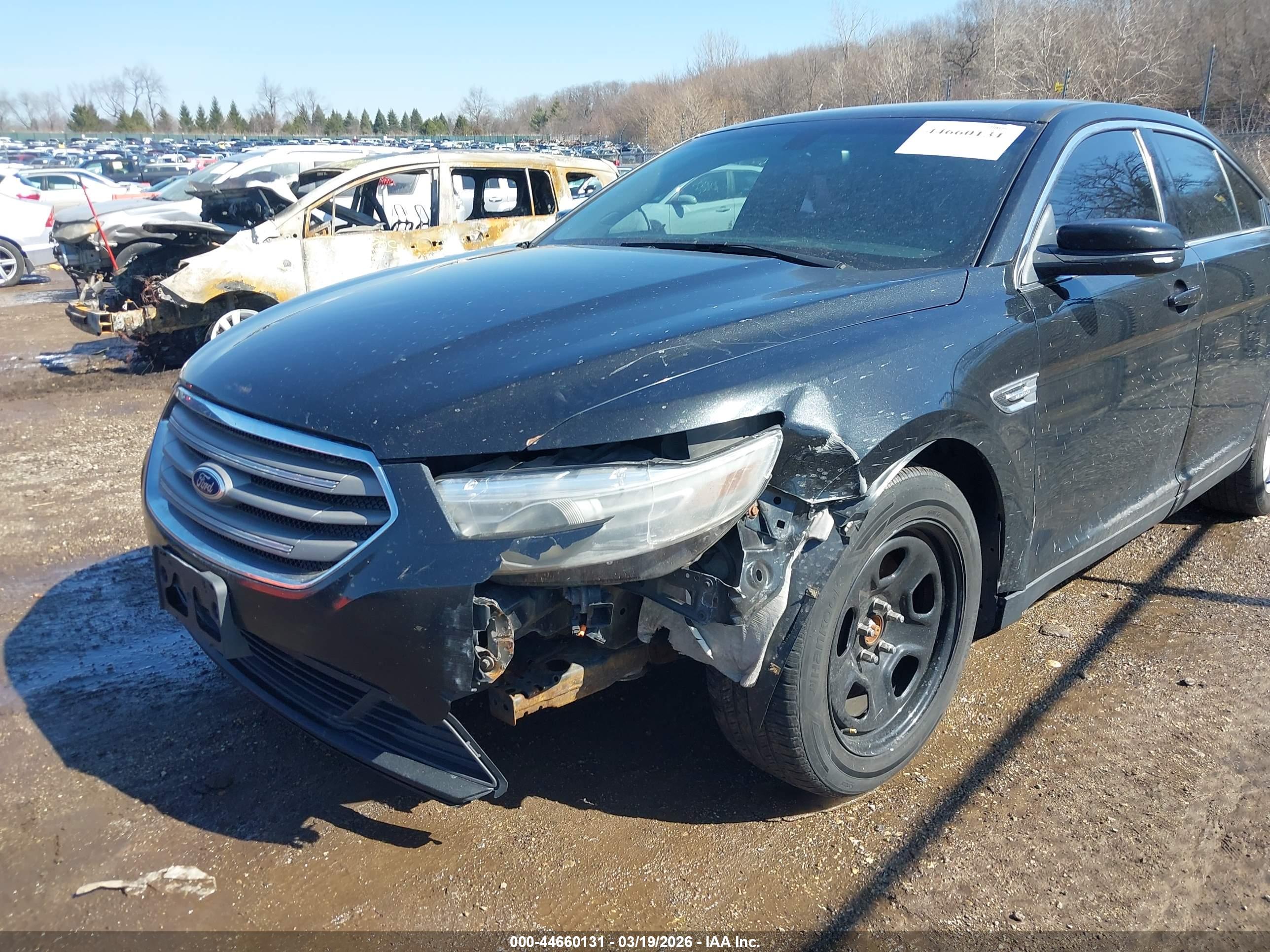 FORD TAURUS image 6