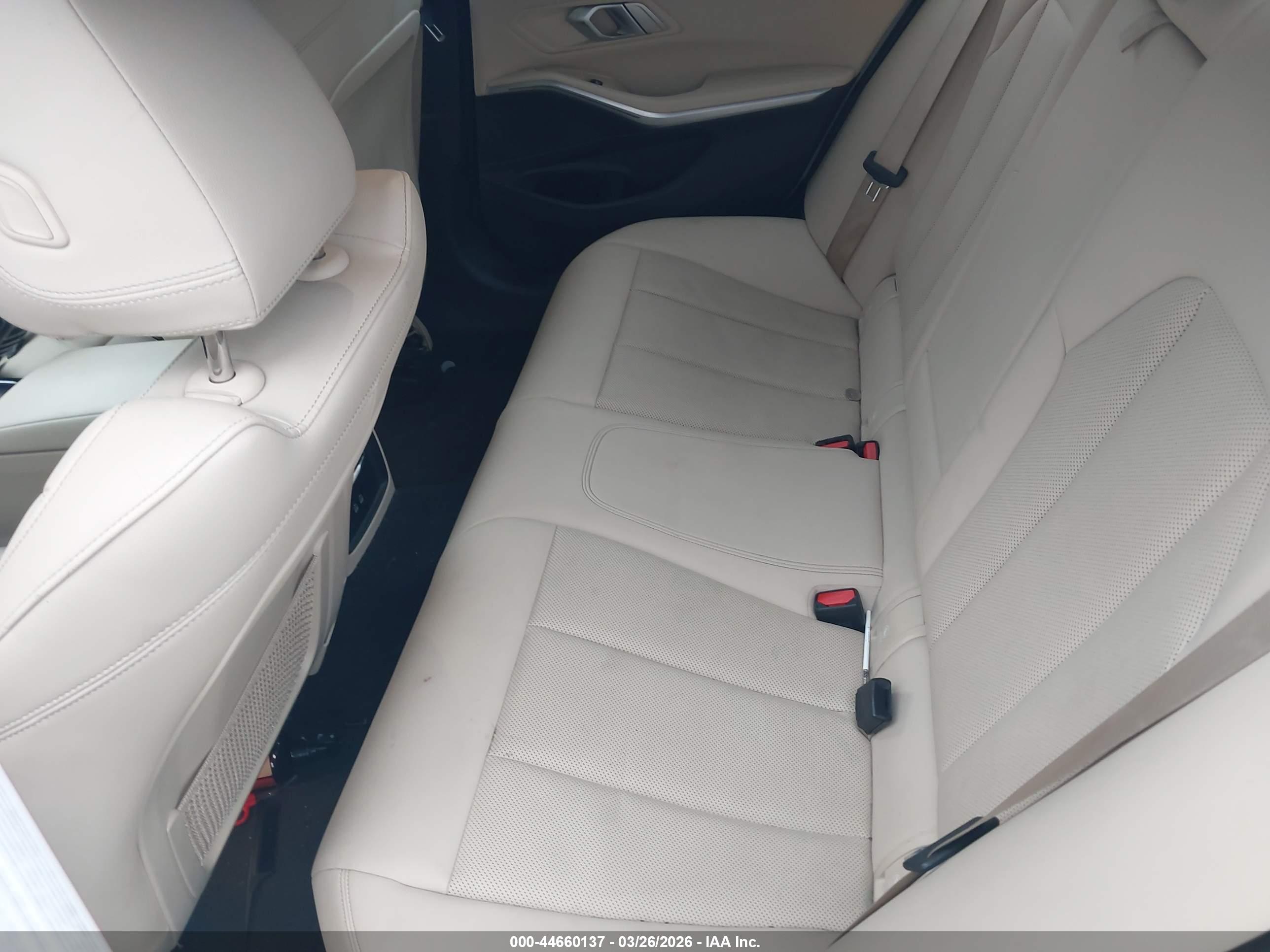 BMW 330I image 8
