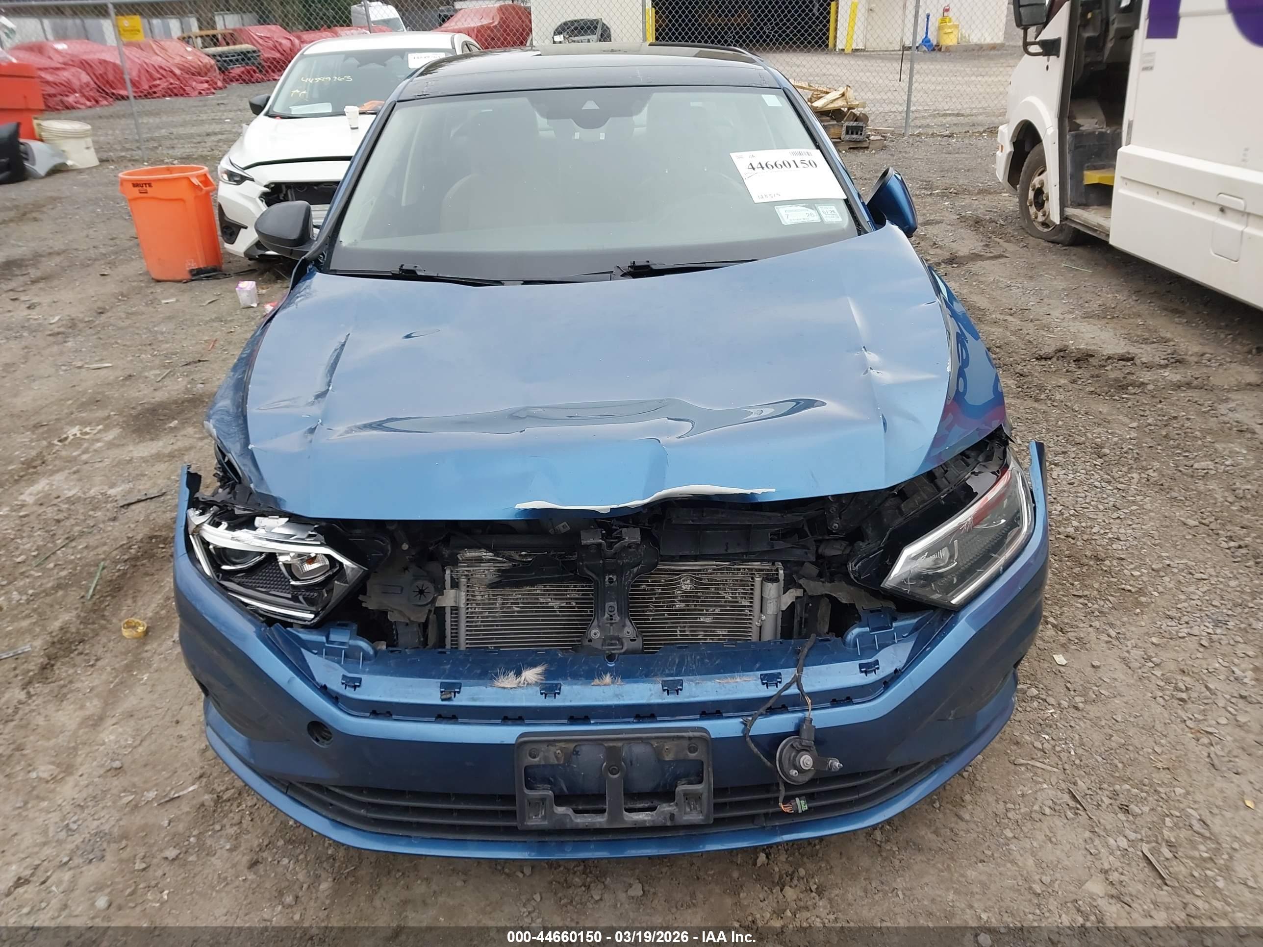VOLKSWAGEN JETTA image 6