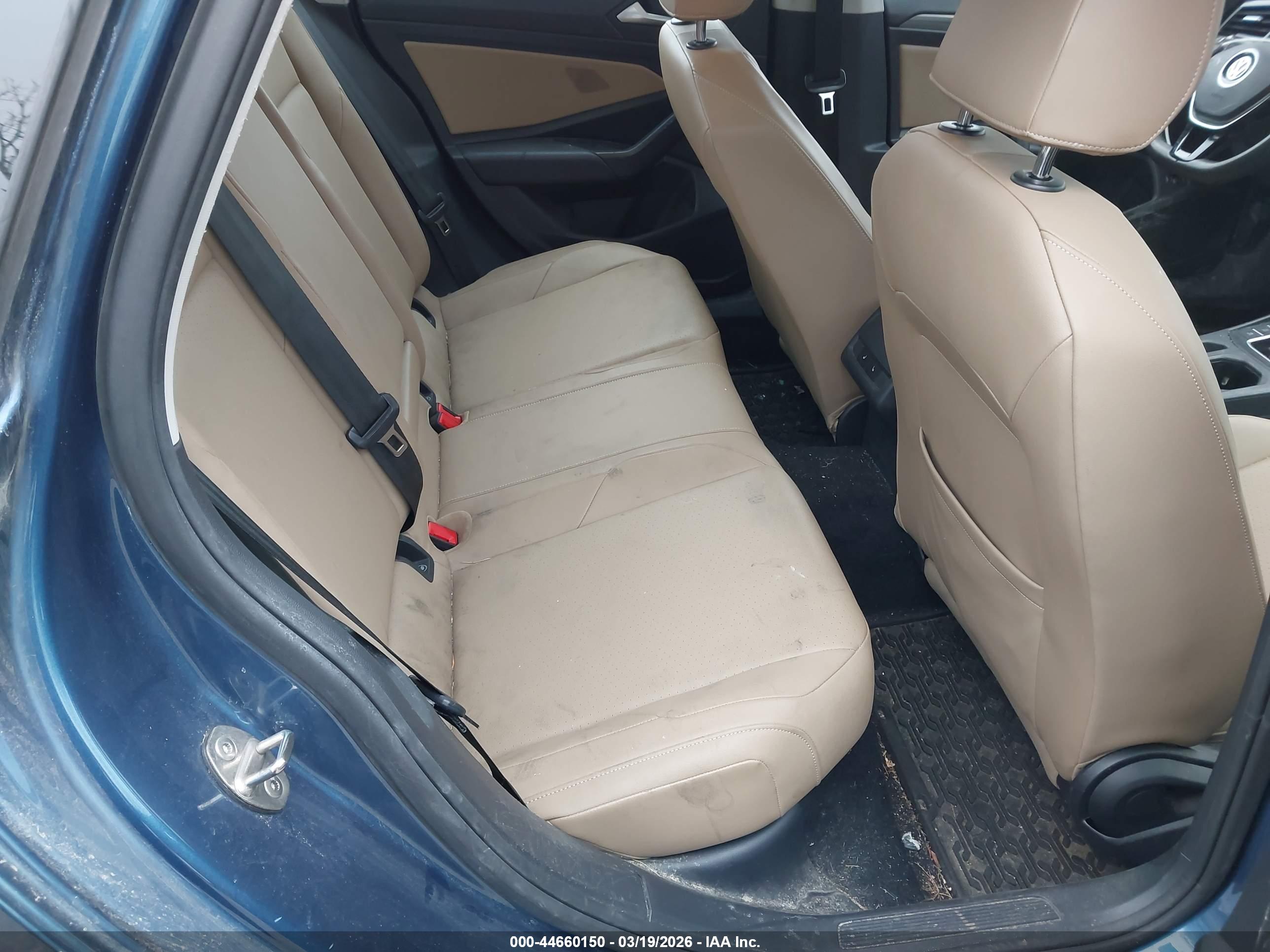 VOLKSWAGEN JETTA image 8