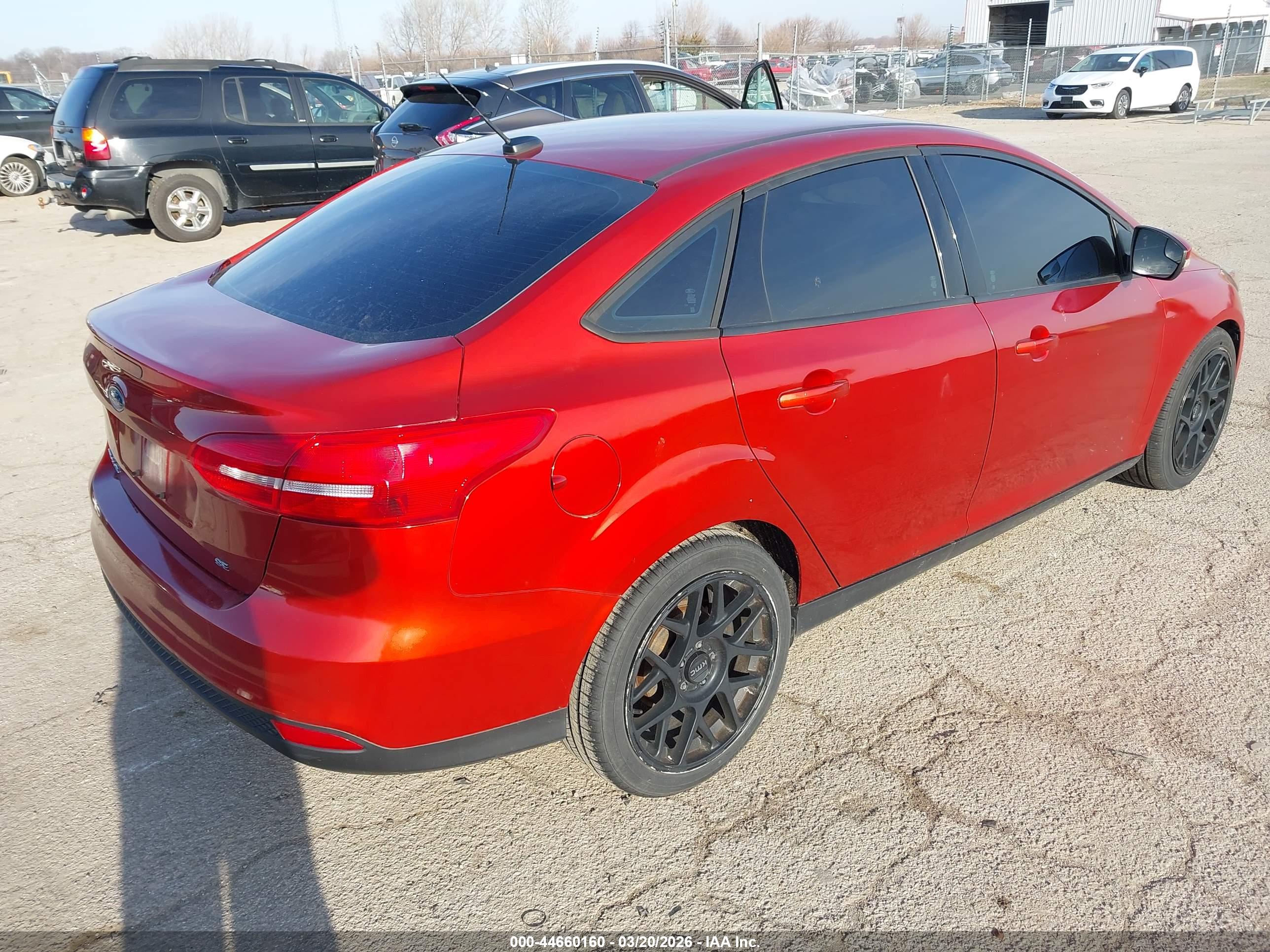 FORD FOCUS image 4