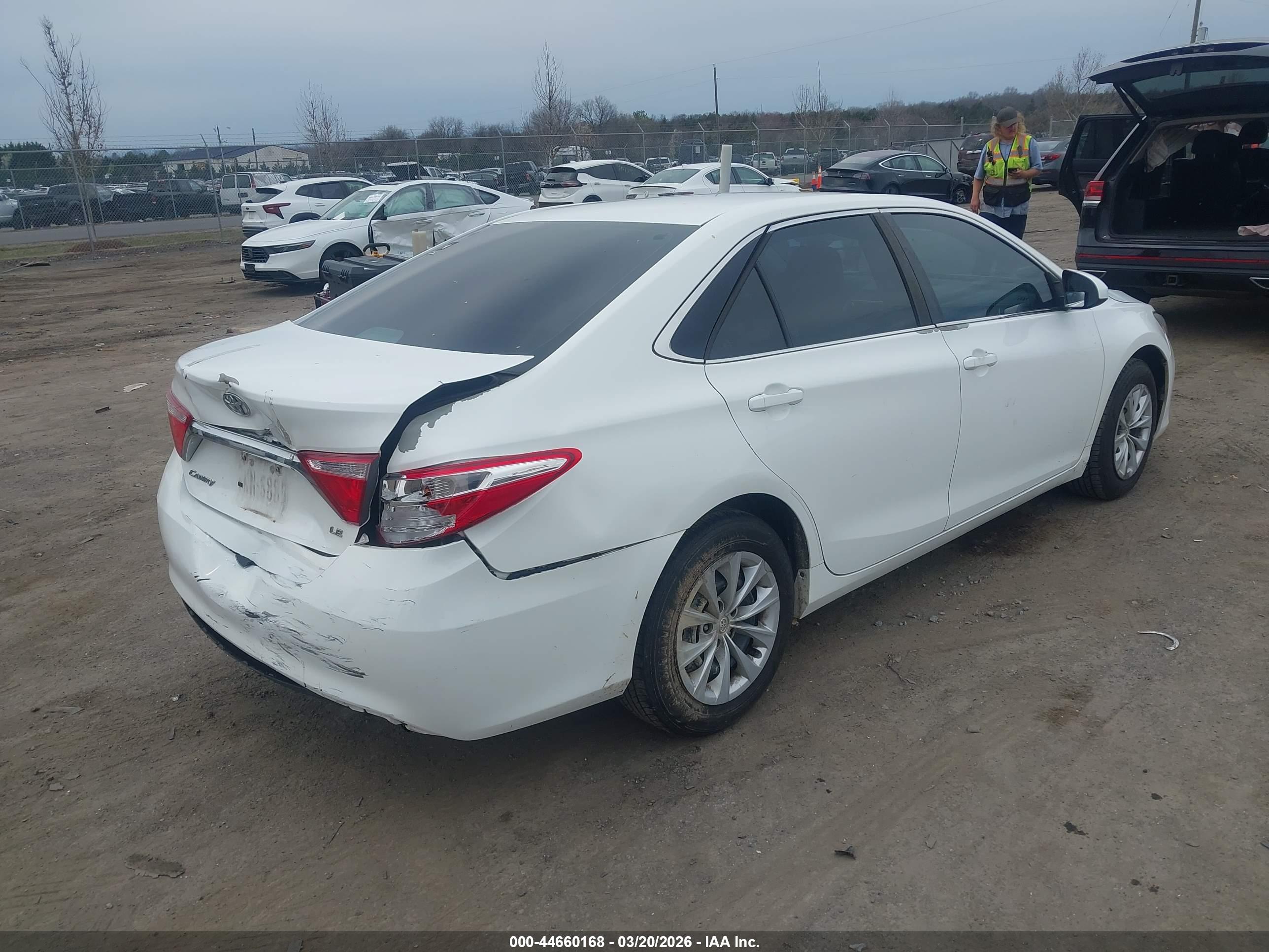 TOYOTA CAMRY image 4