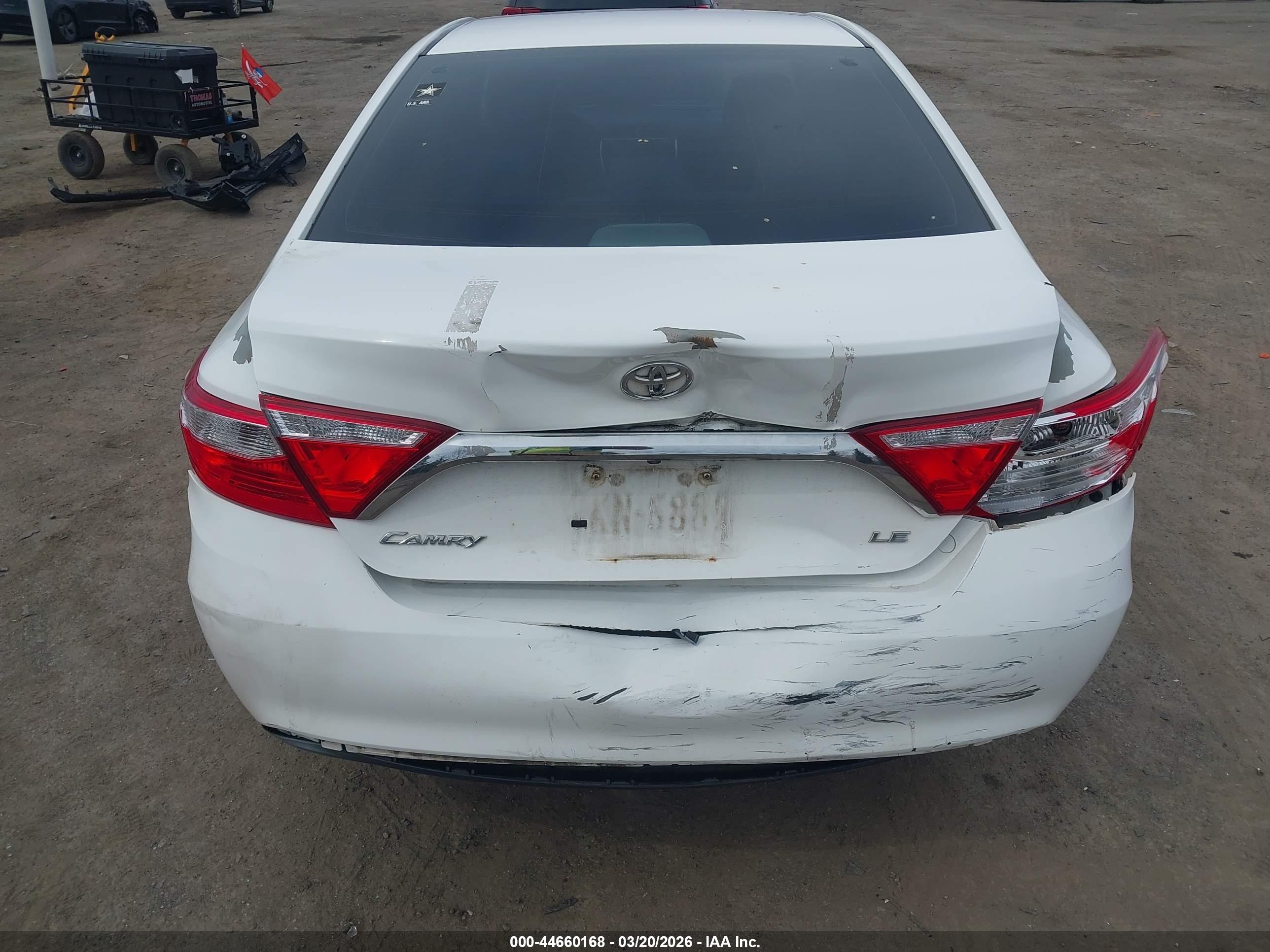 TOYOTA CAMRY image 6