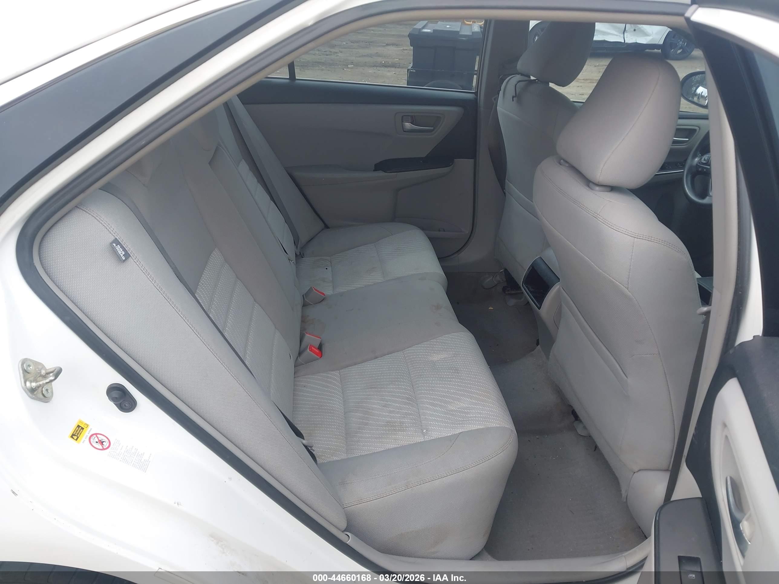 TOYOTA CAMRY image 8