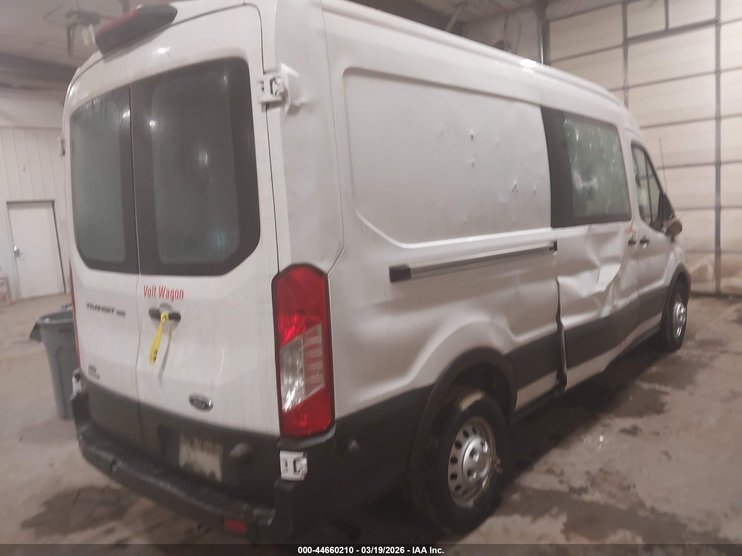 FORD TRANSIT-350 image 4