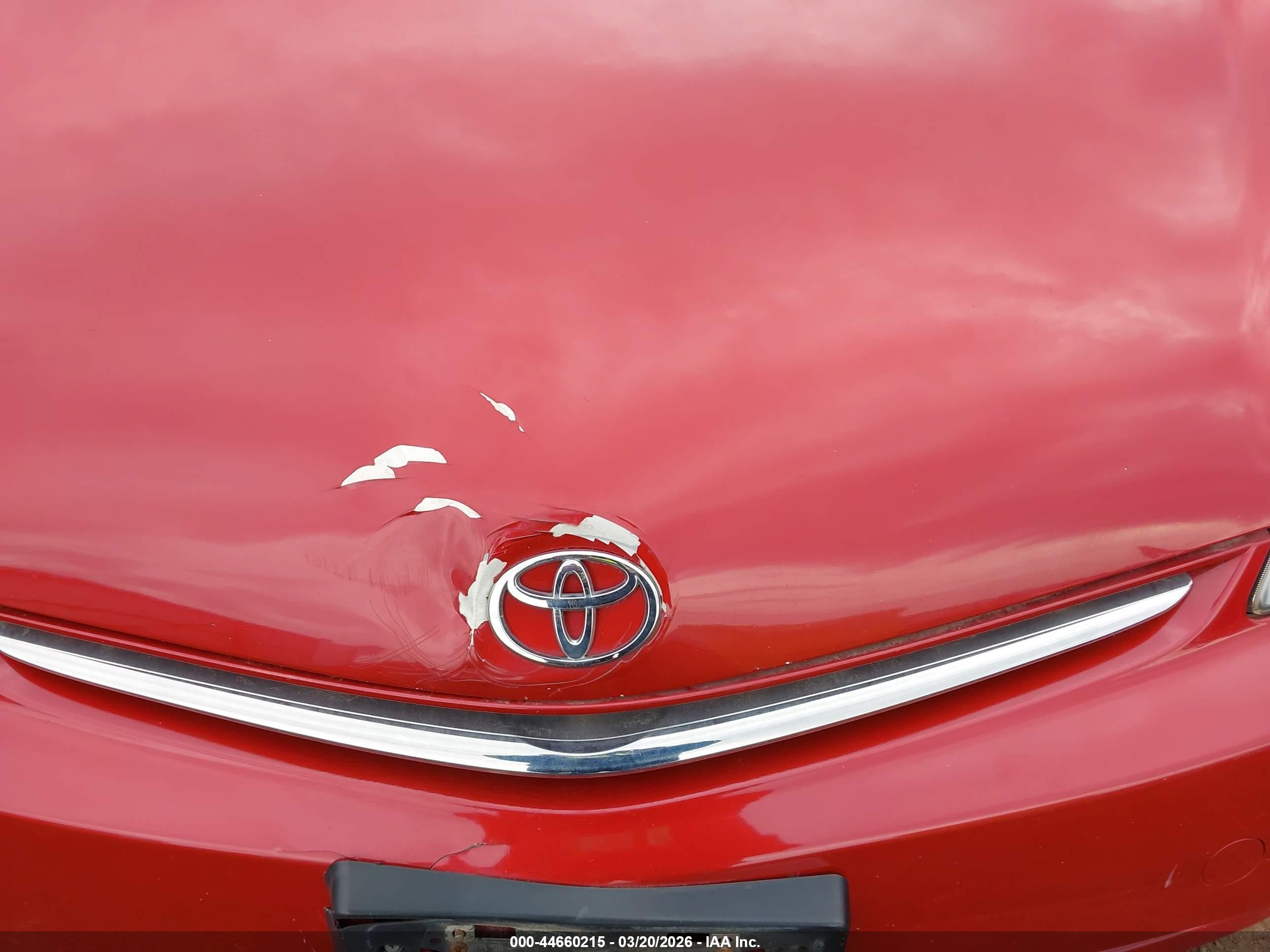 TOYOTA PRIUS image 6