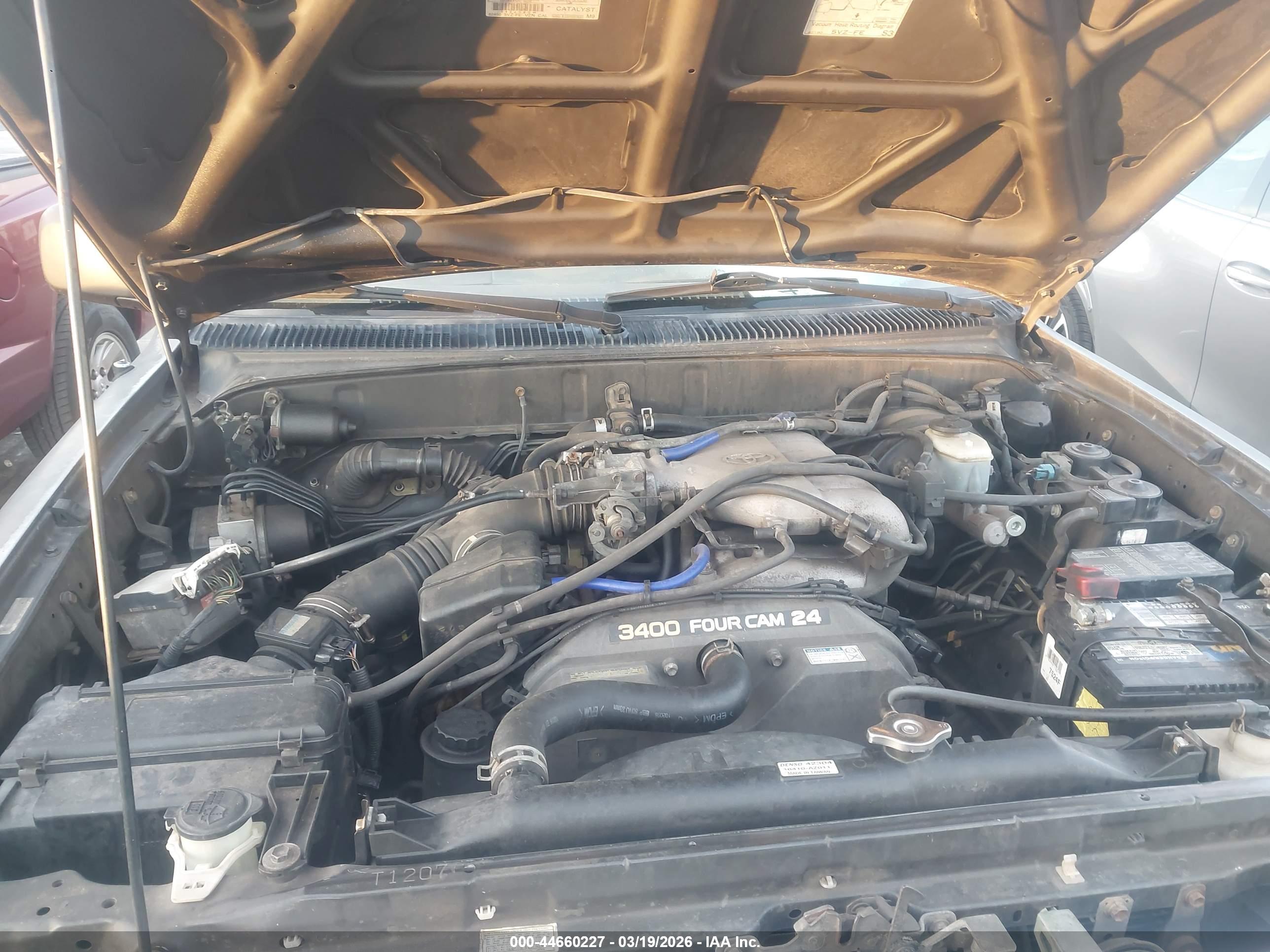 TOYOTA 4RUNNER image 10