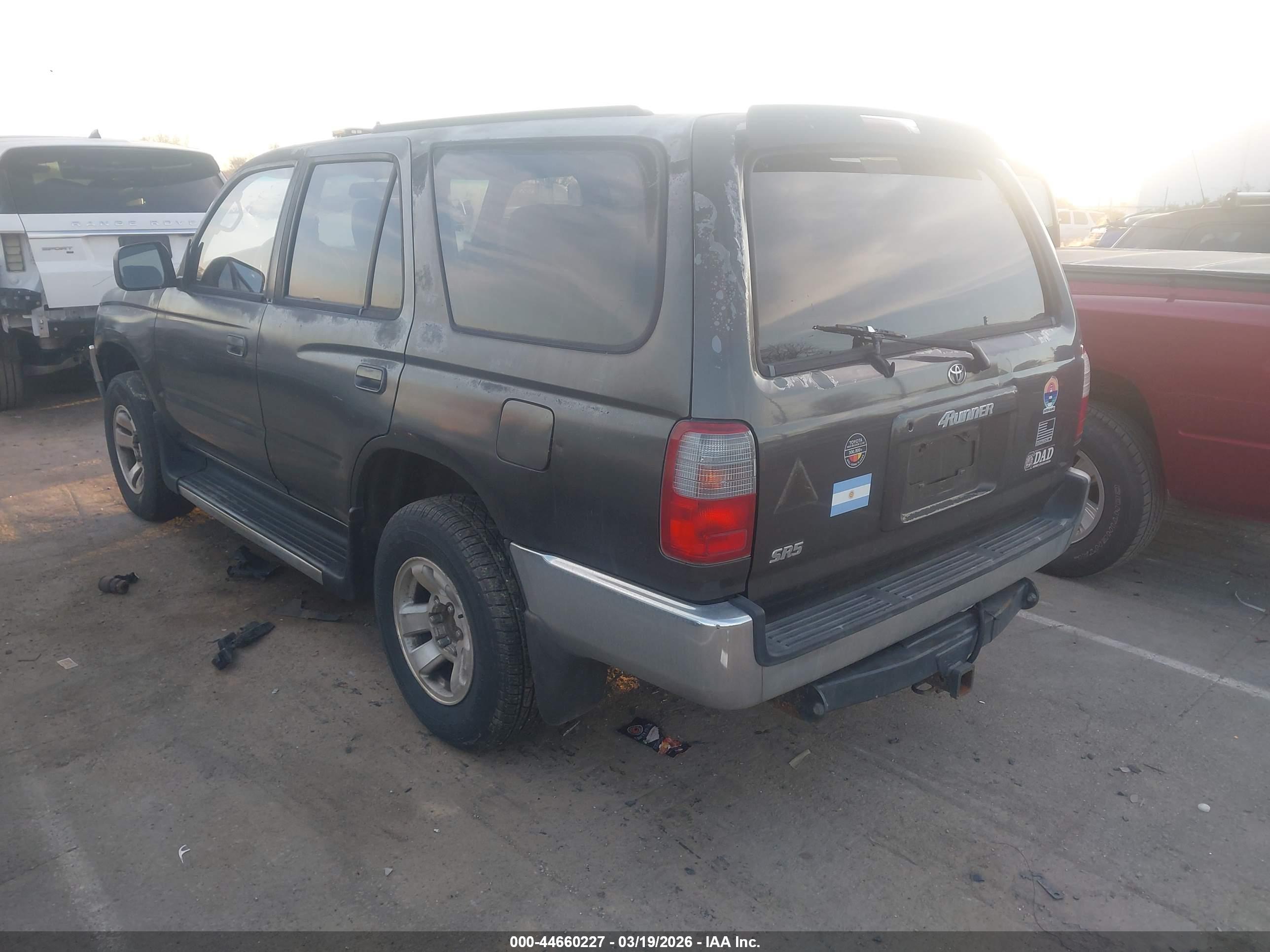 TOYOTA 4RUNNER image 3