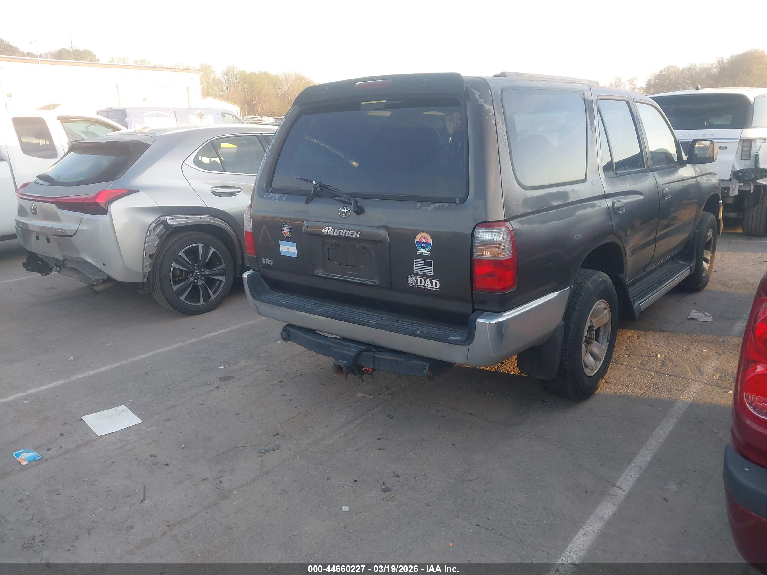 TOYOTA 4RUNNER image 4