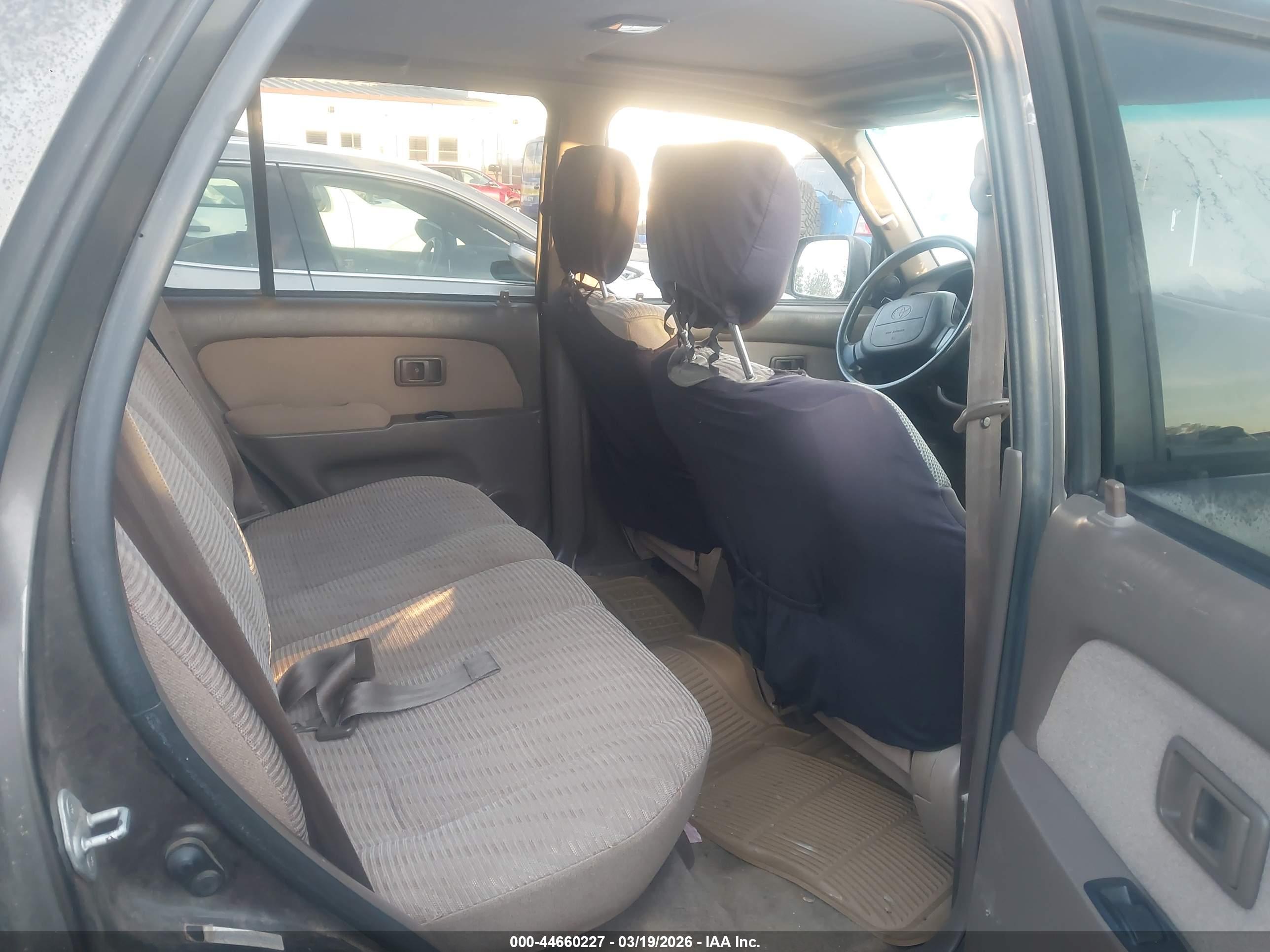 TOYOTA 4RUNNER image 8