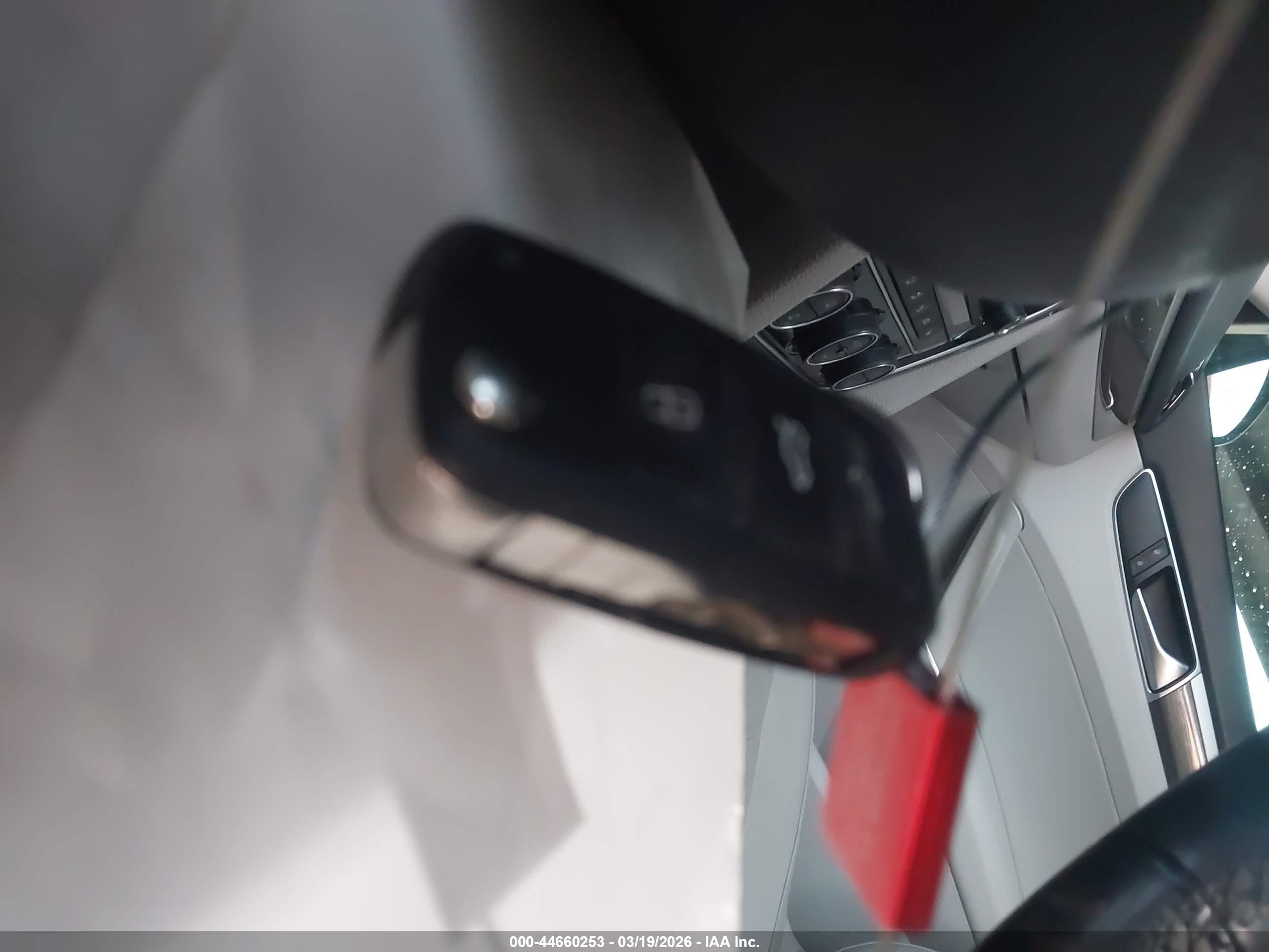 VOLKSWAGEN PASSAT image 11