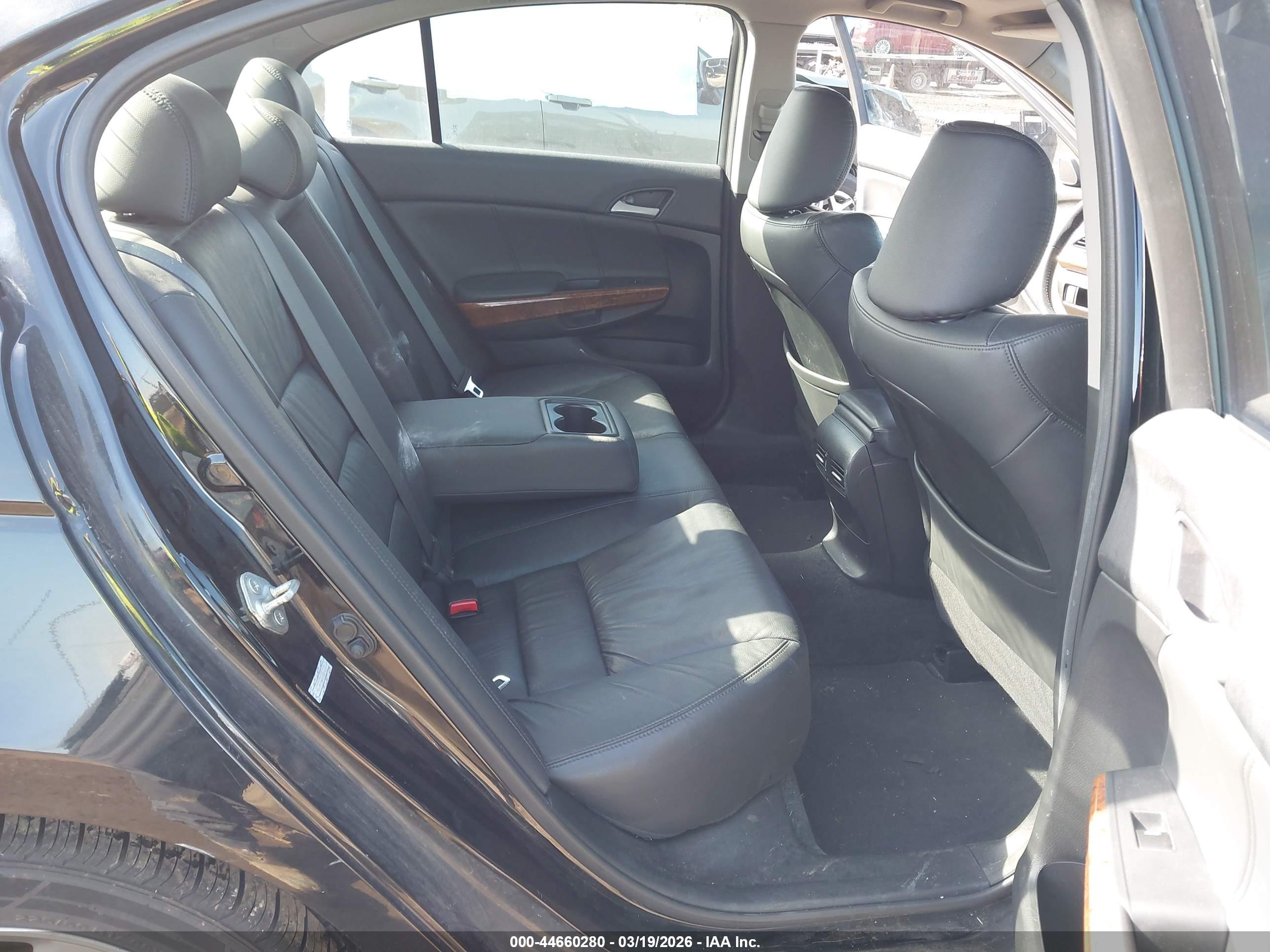 HONDA ACCORD image 8