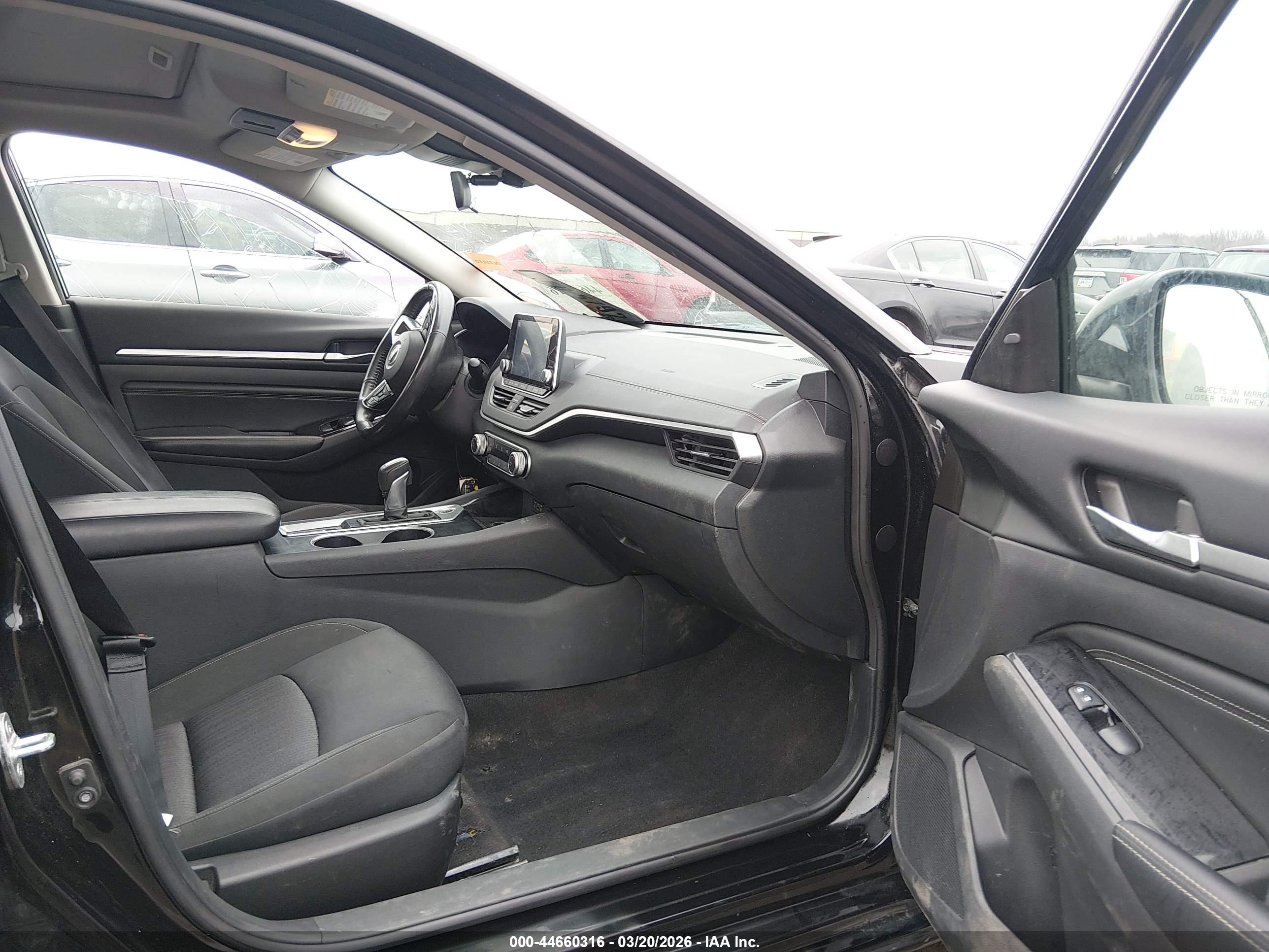 NISSAN ALTIMA image 5