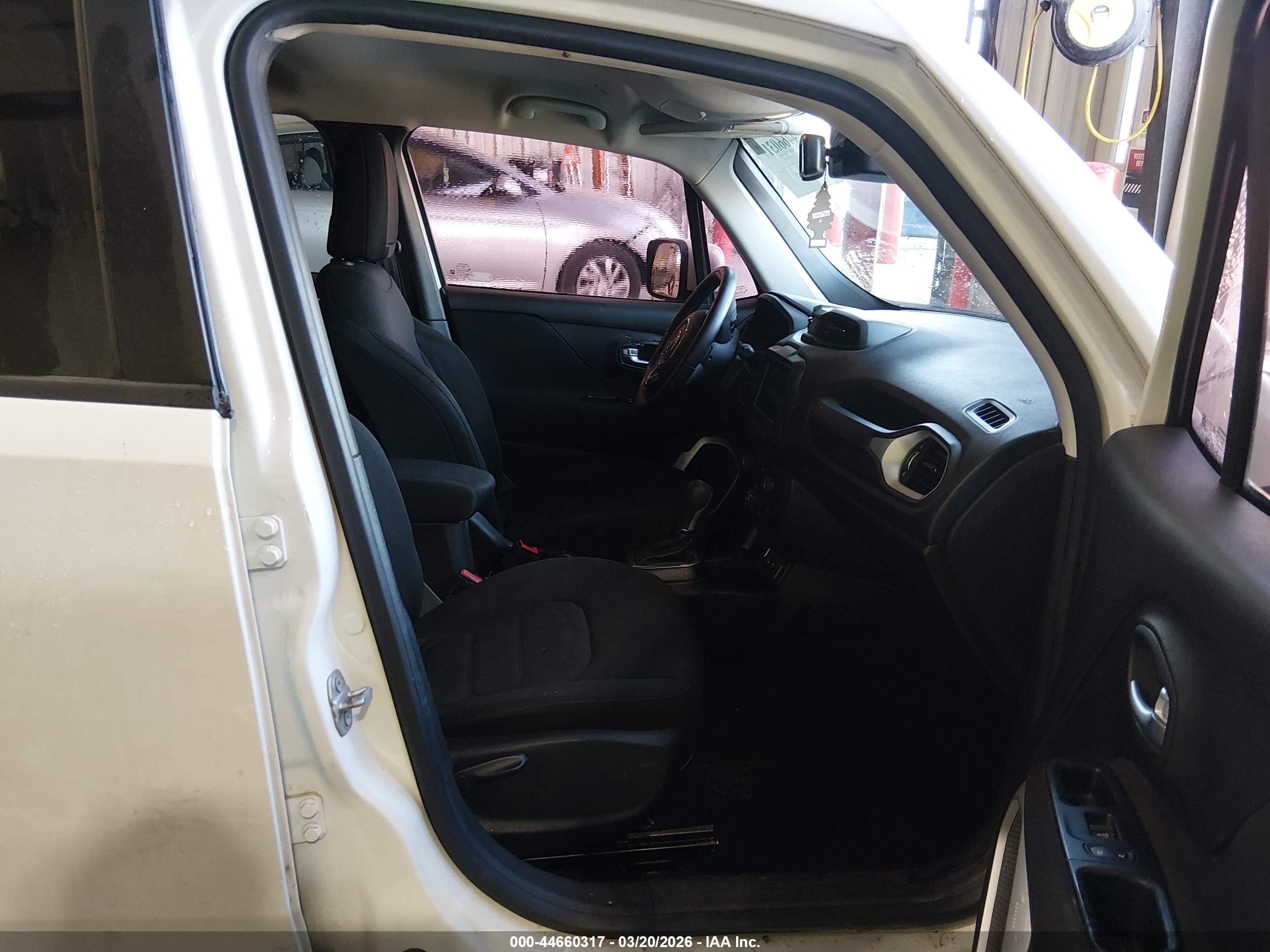 JEEP RENEGADE image 5