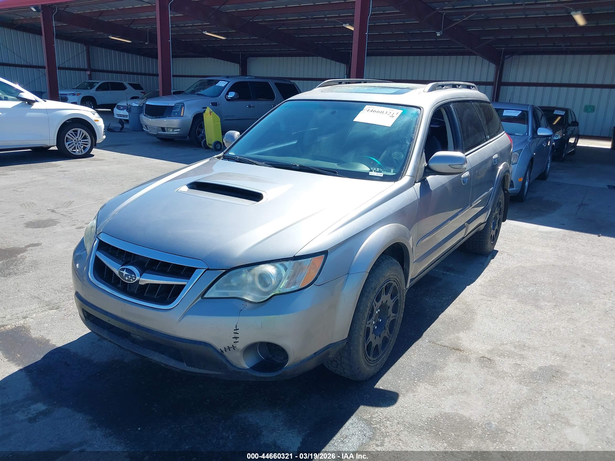 SUBARU OUTBACK image 6