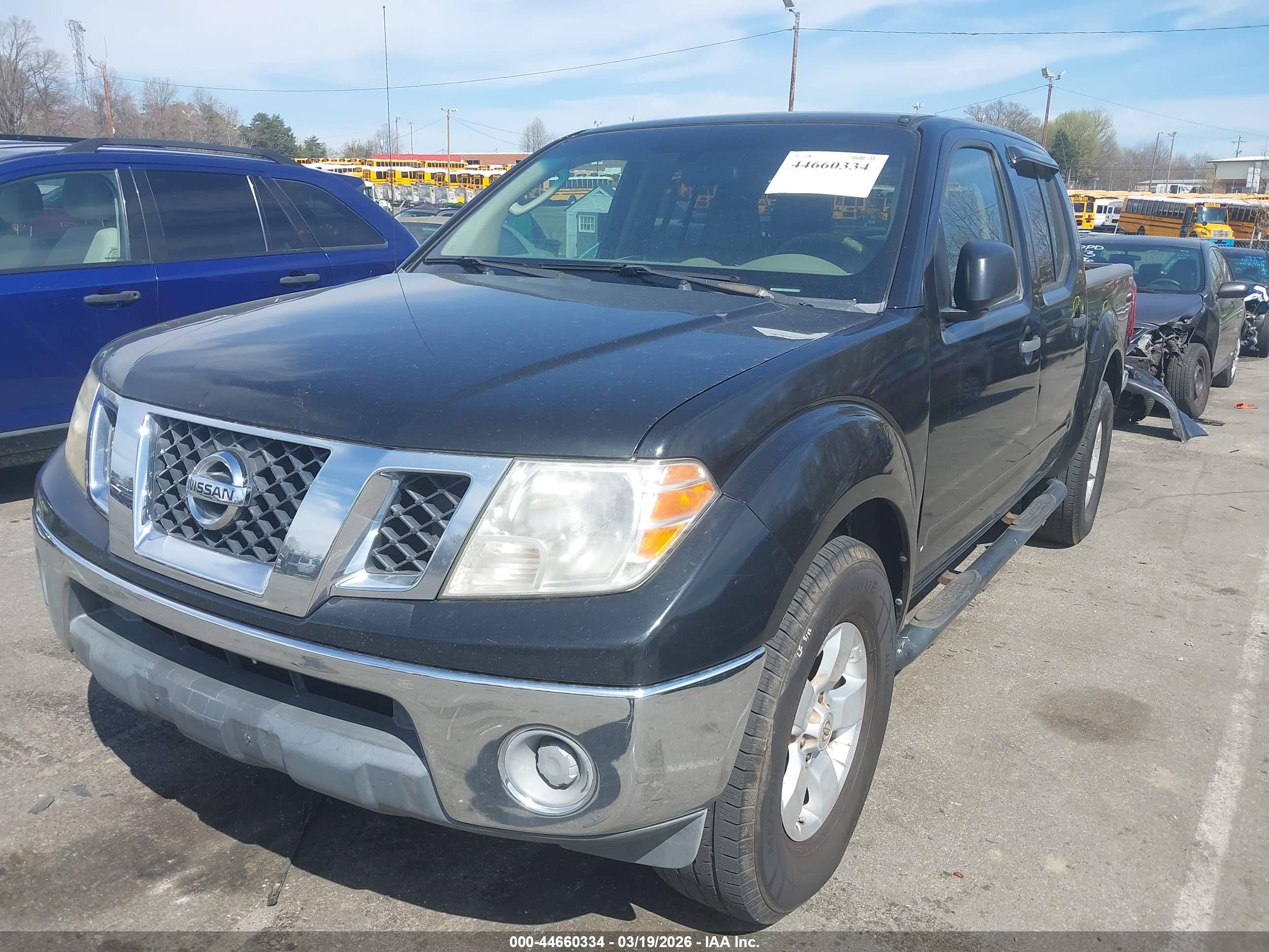 NISSAN FRONTIER image 6
