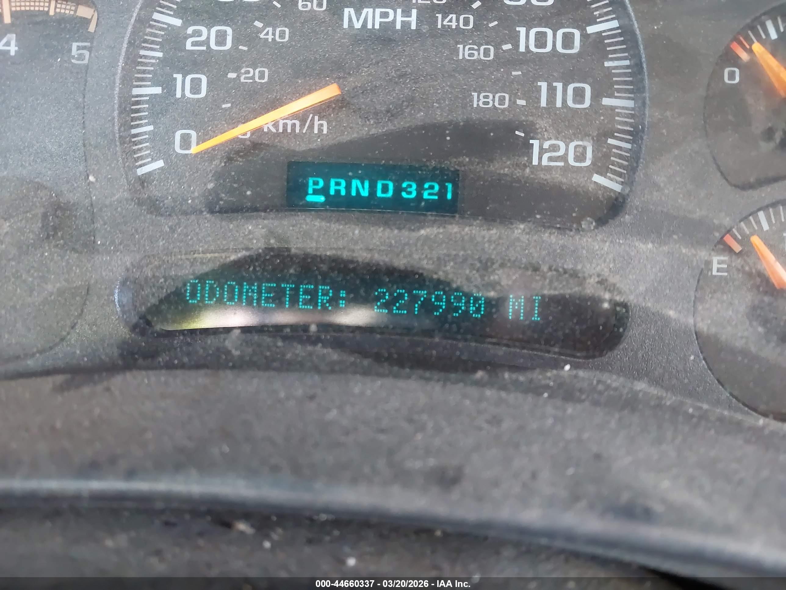 CHEVROLET SILVERADO image 7