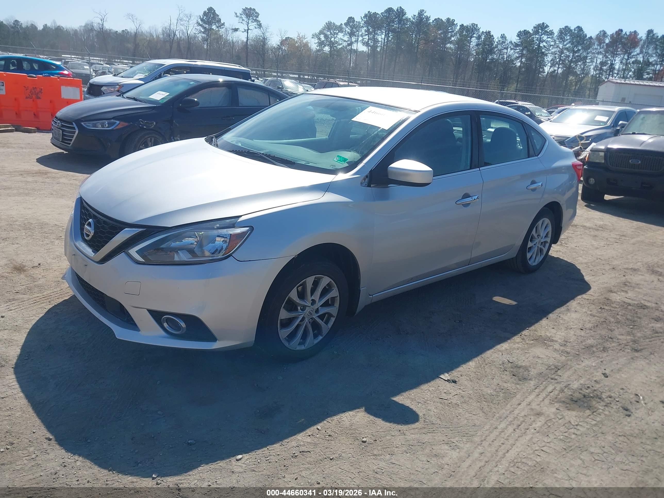 NISSAN SENTRA image 2