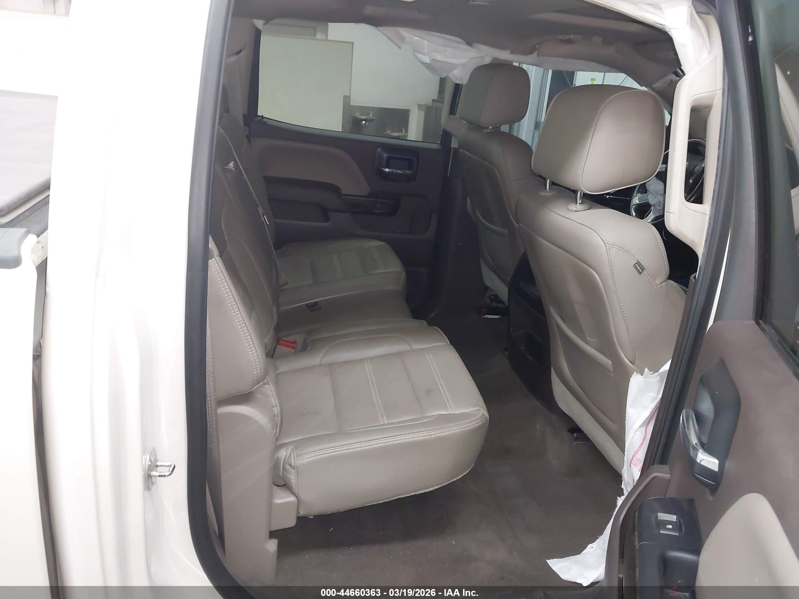 GMC SIERRA image 8