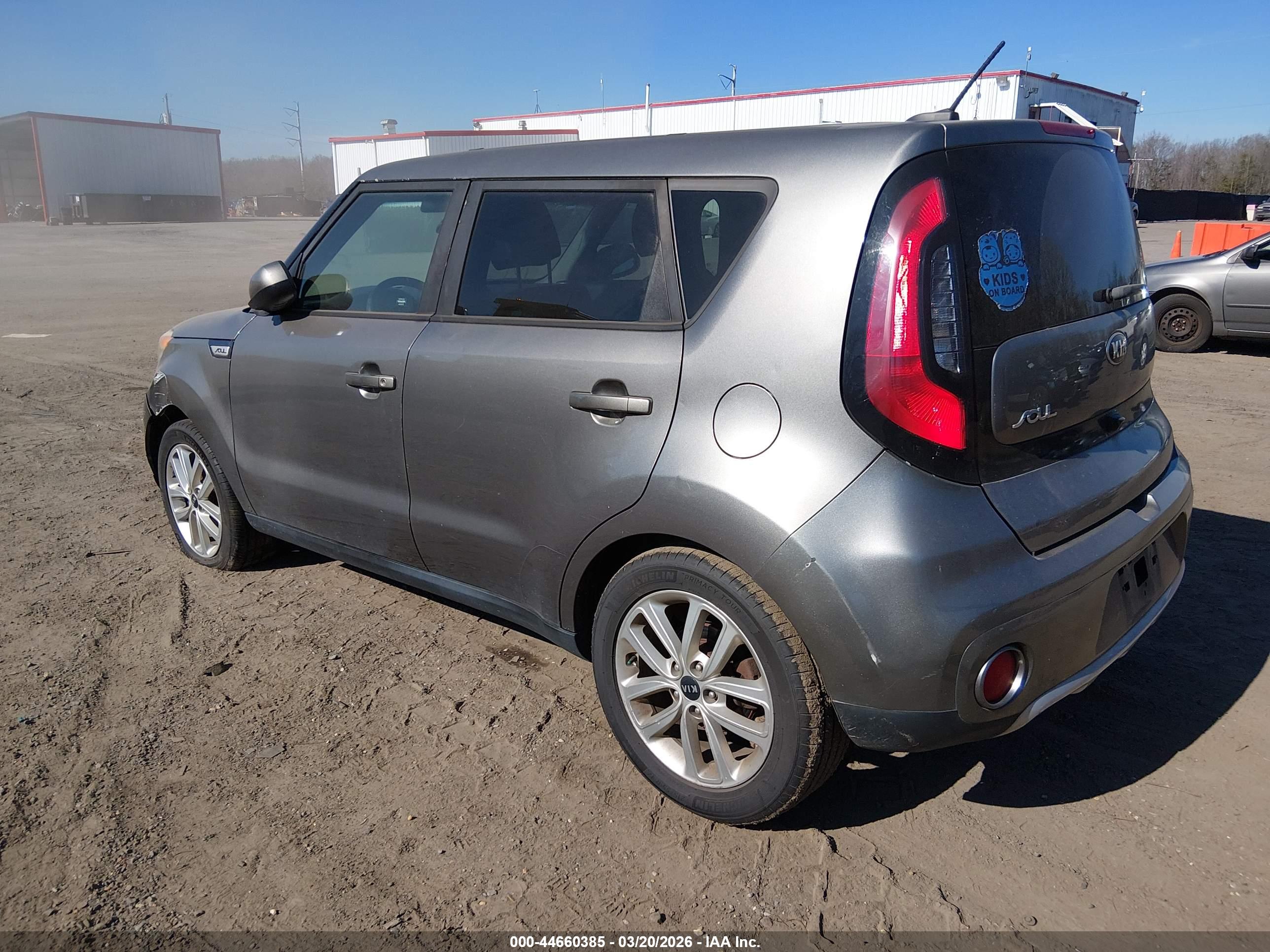 KIA SOUL image 3