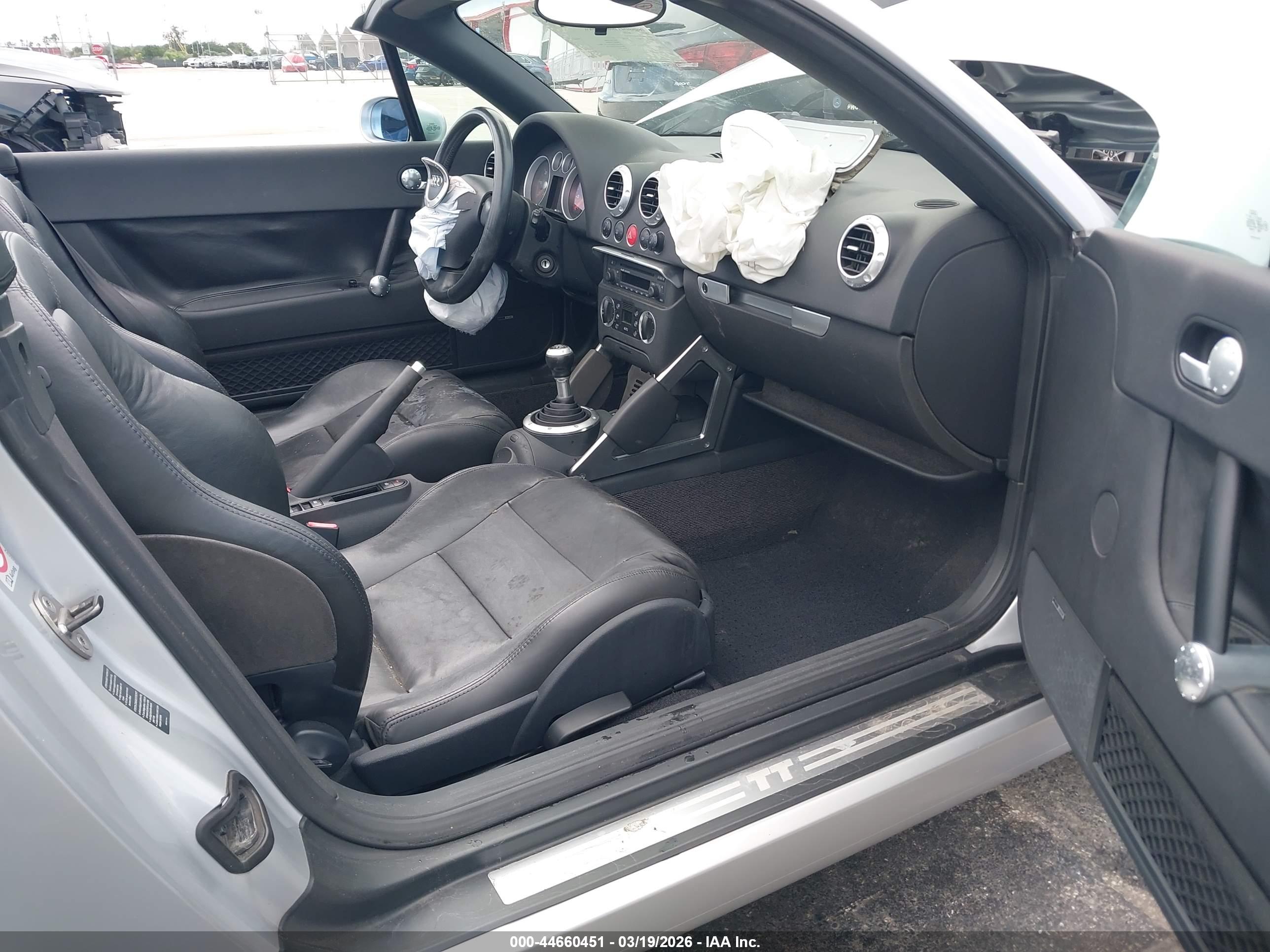 AUDI TT image 5