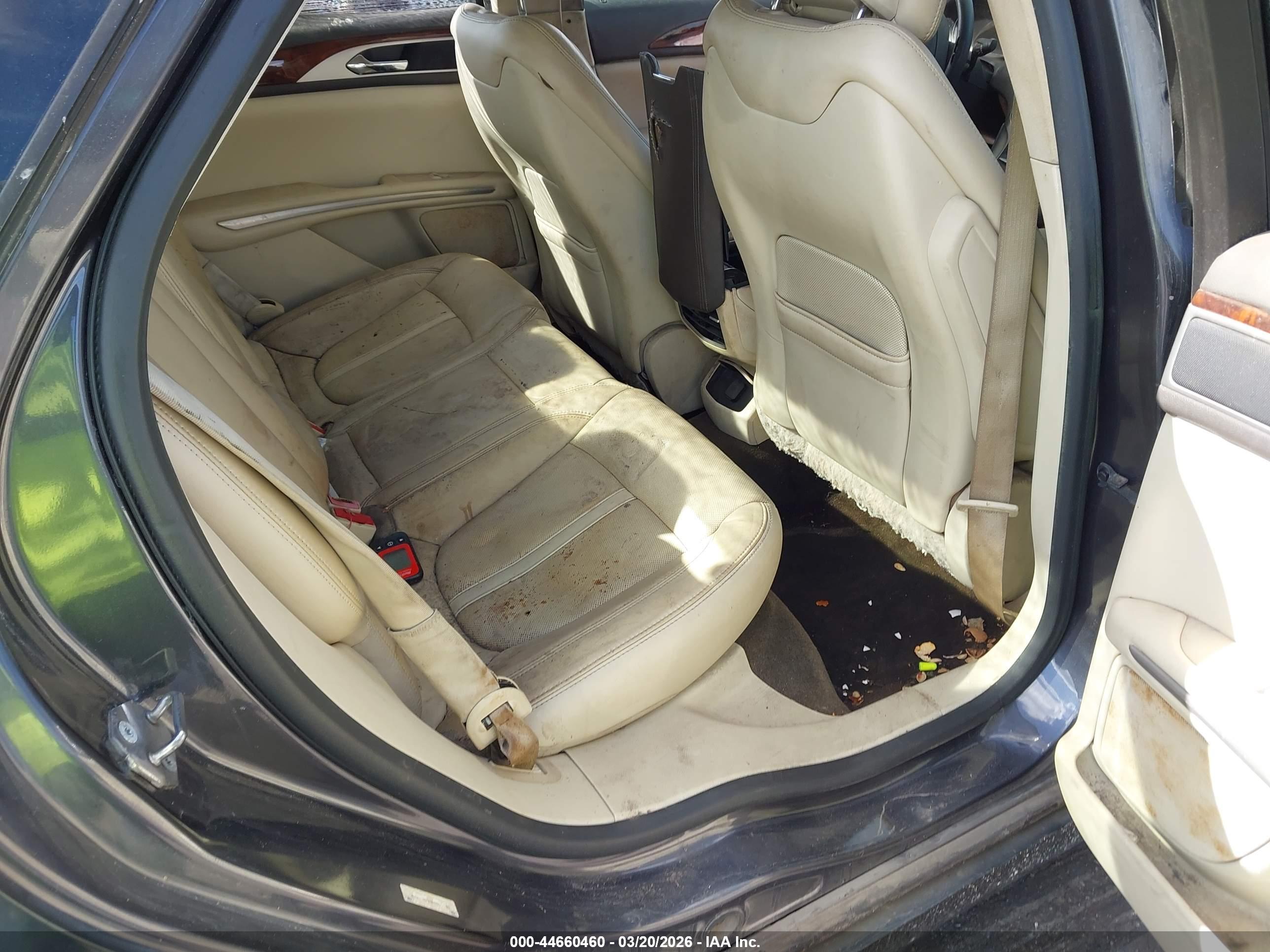 LINCOLN MKZ image 8