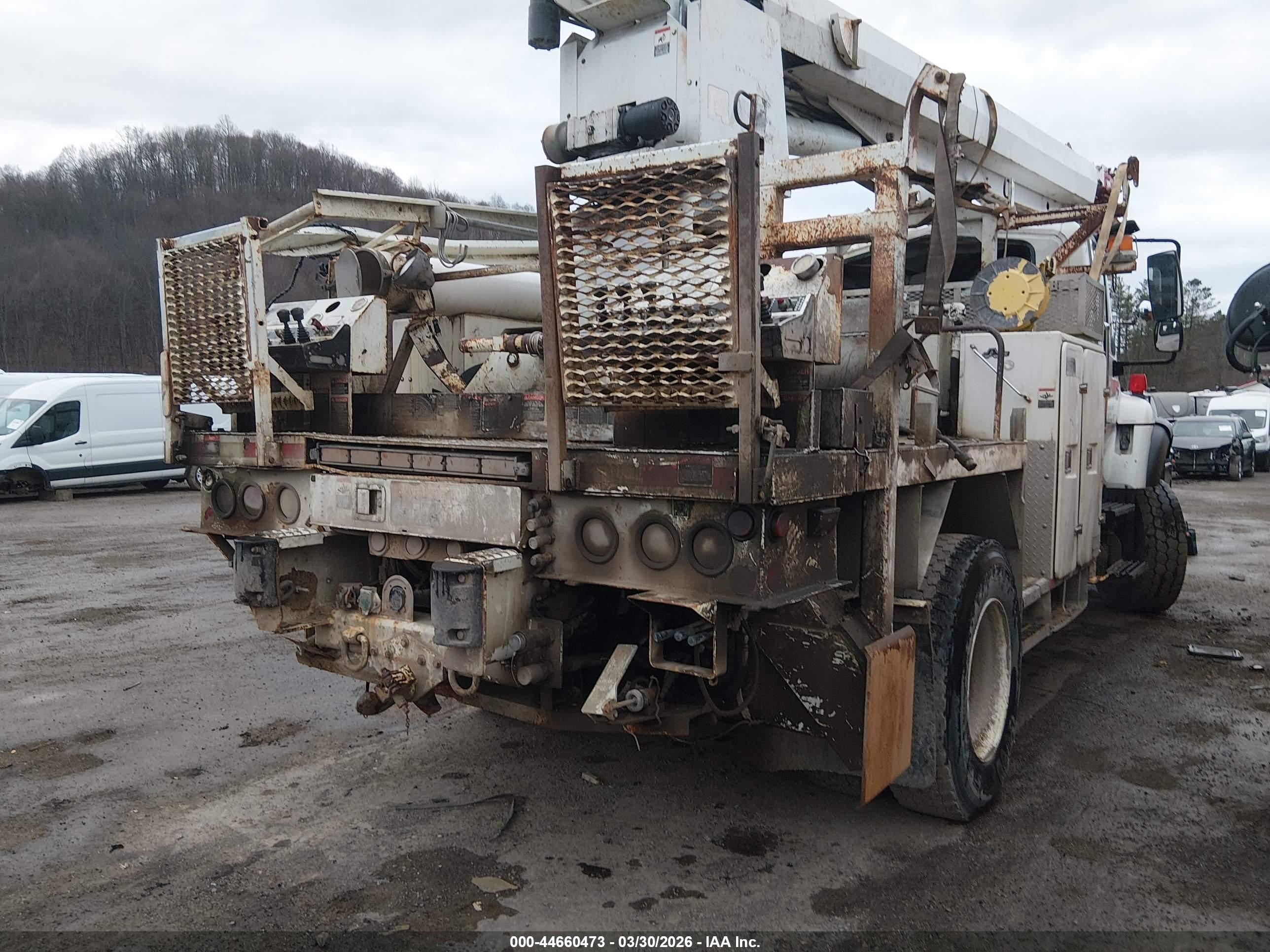 INTERNATIONAL 7000 image 4
