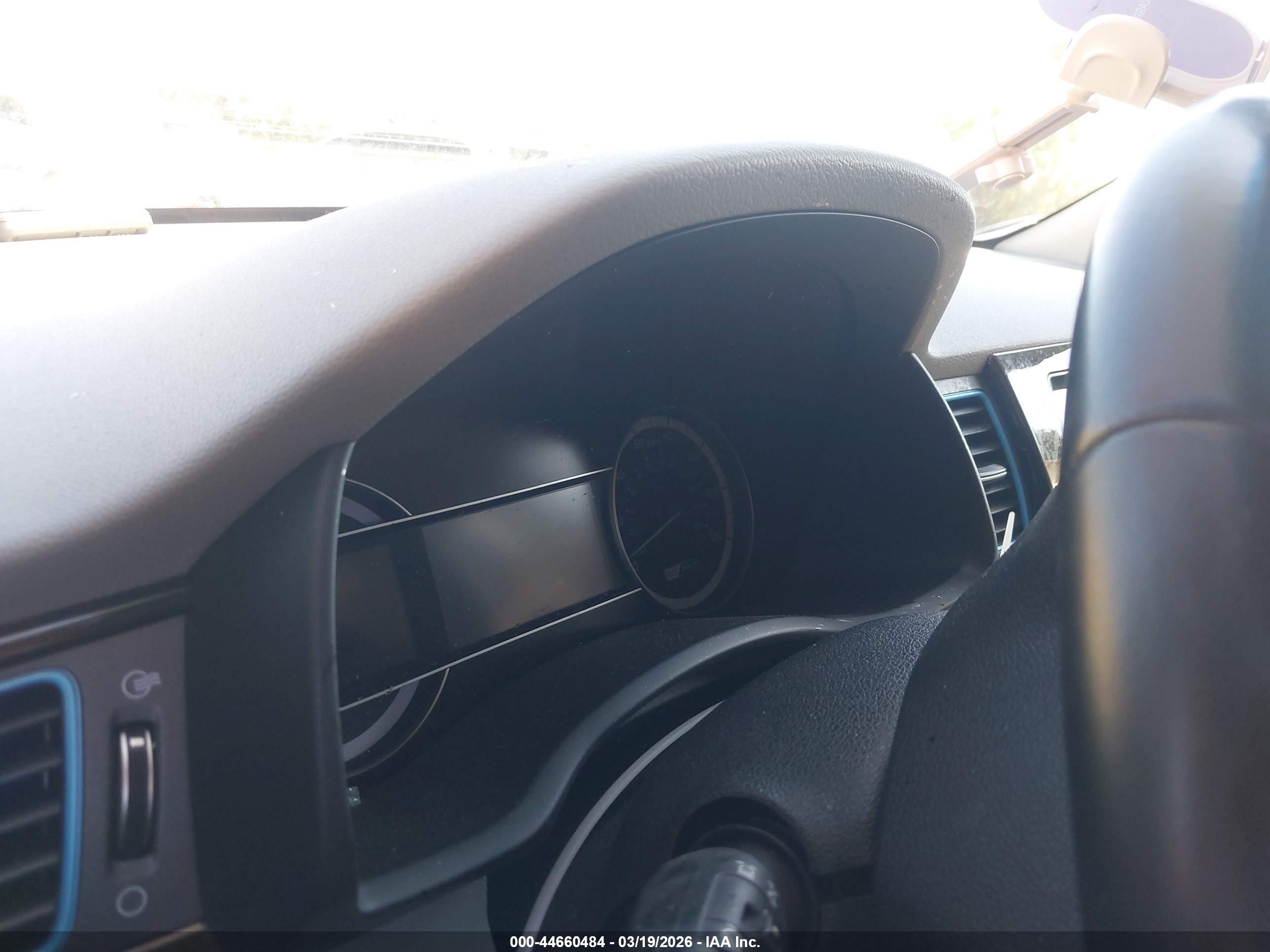 KIA NIRO image 7