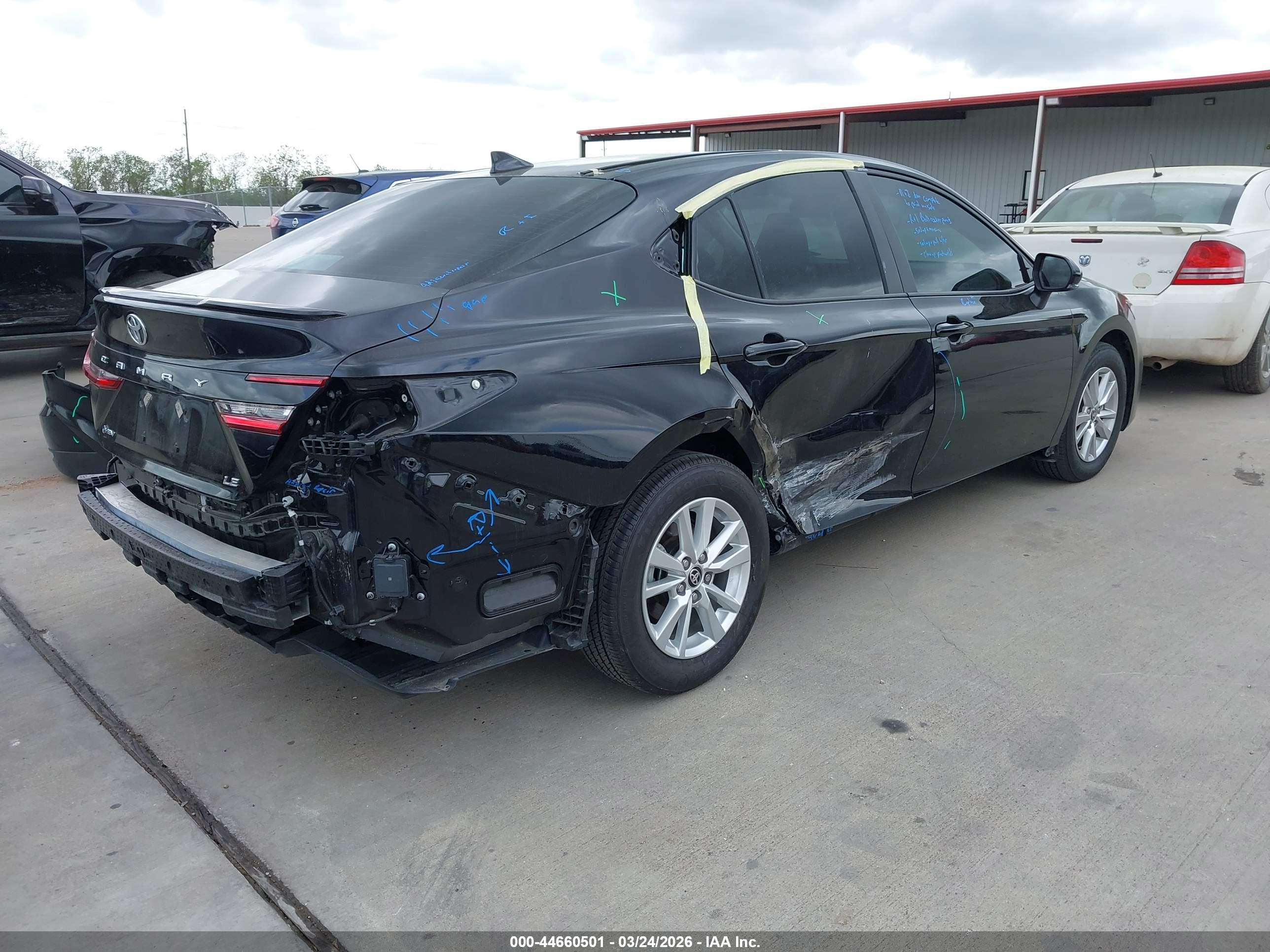 TOYOTA CAMRY image 4