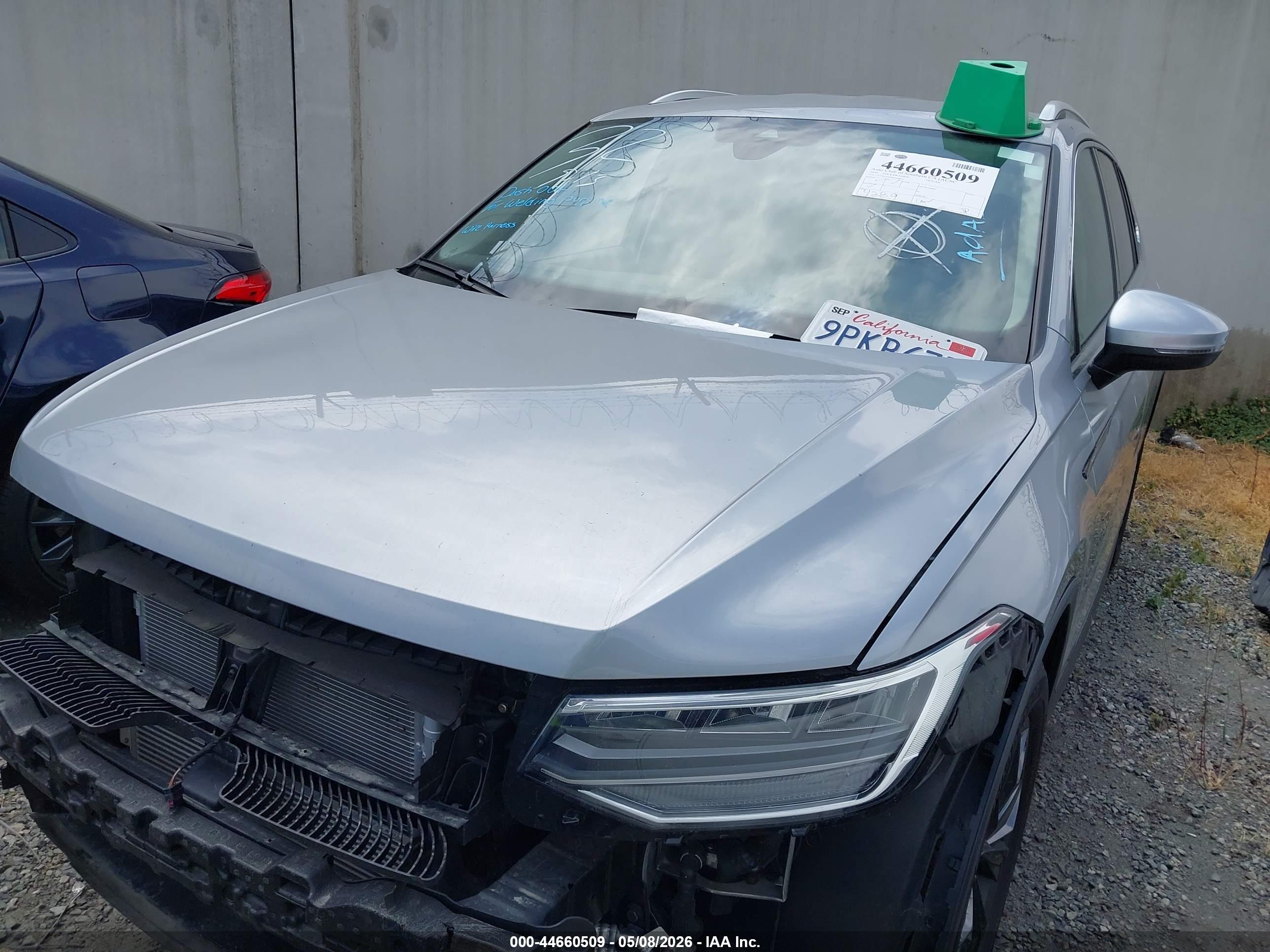 VOLKSWAGEN TIGUAN image 2