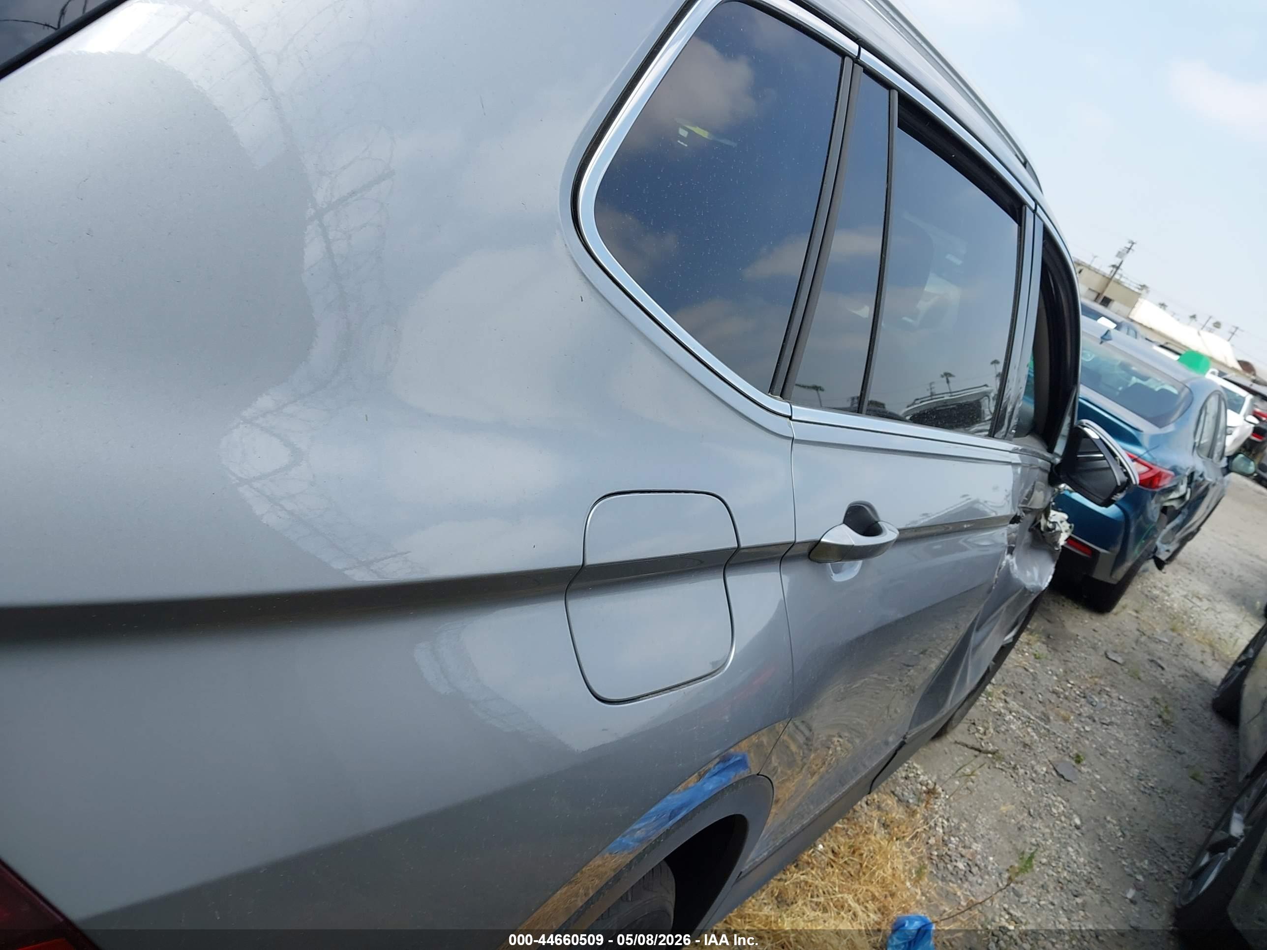 VOLKSWAGEN TIGUAN image 4