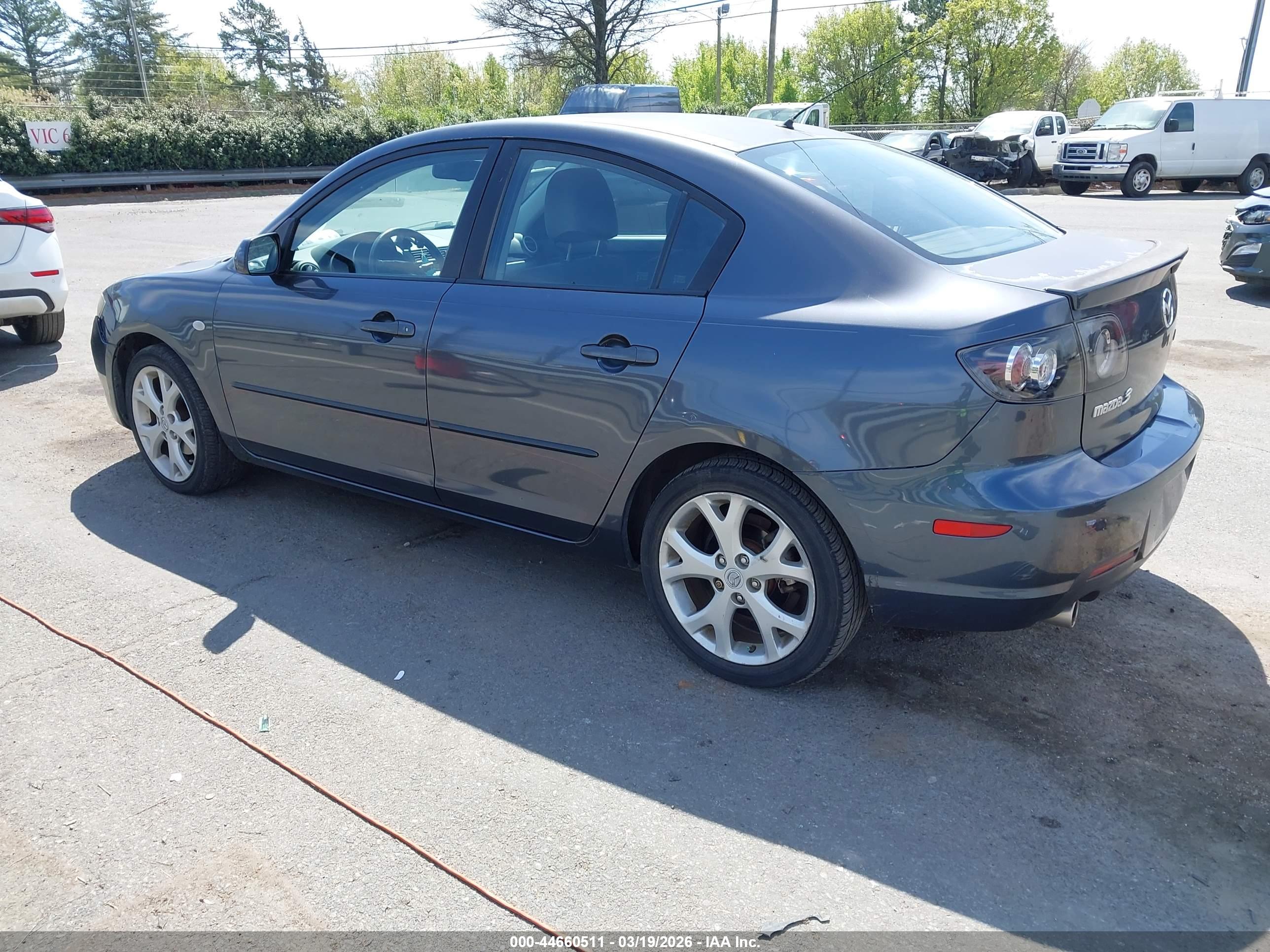 MAZDA MAZDA3 image 3