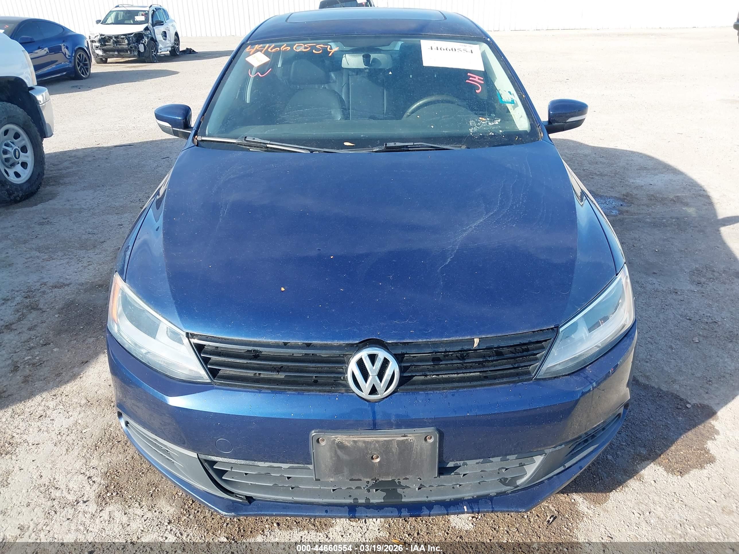 VOLKSWAGEN JETTA image 6
