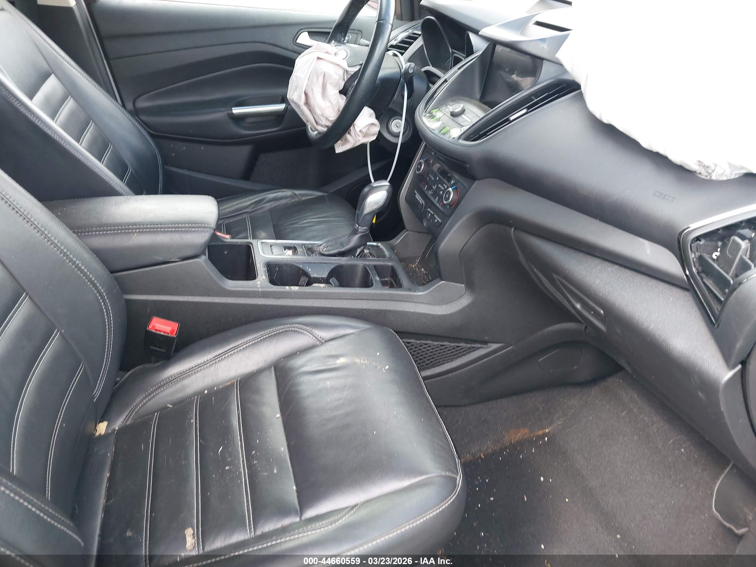 FORD ESCAPE image 5