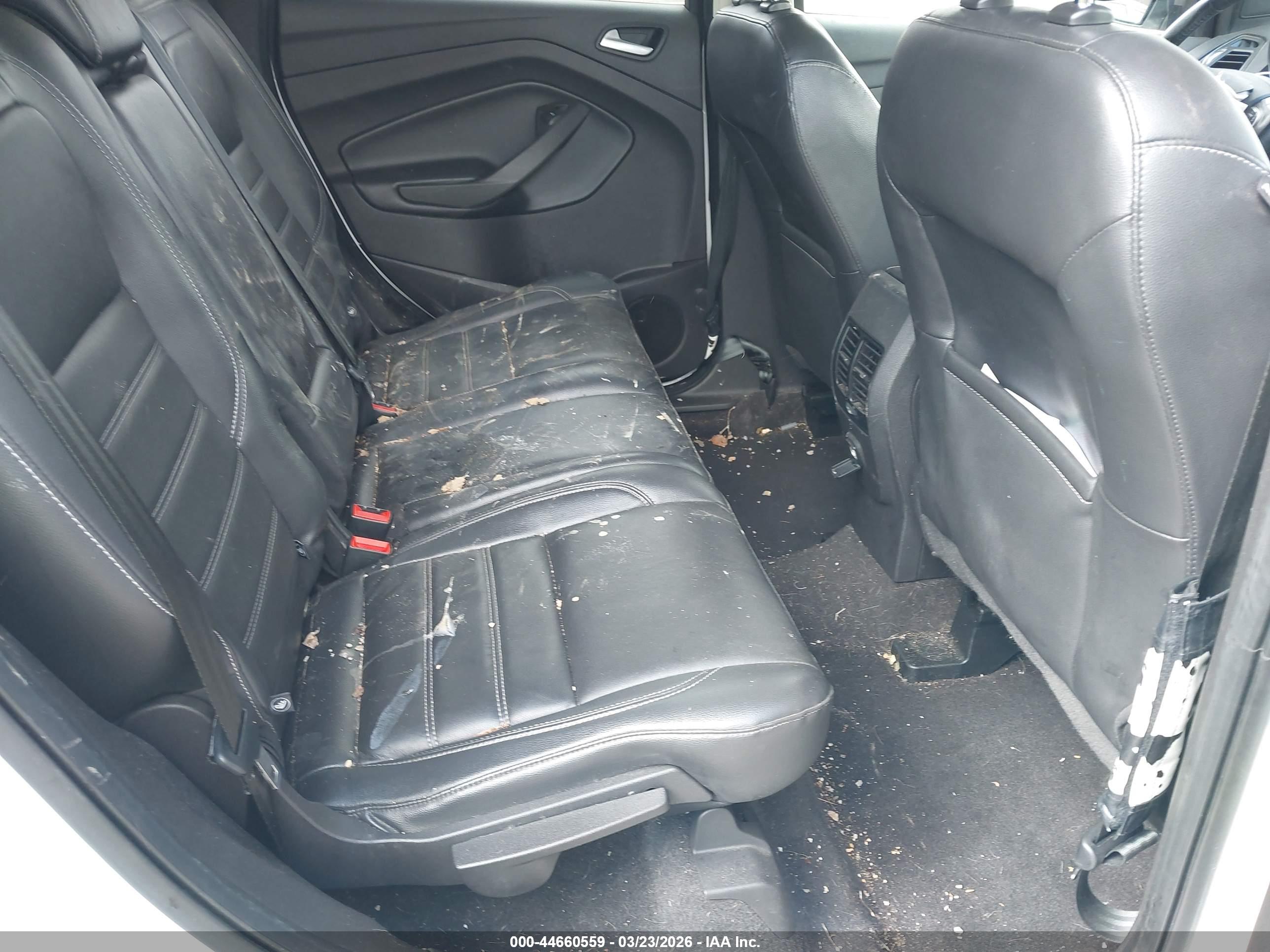 FORD ESCAPE image 8
