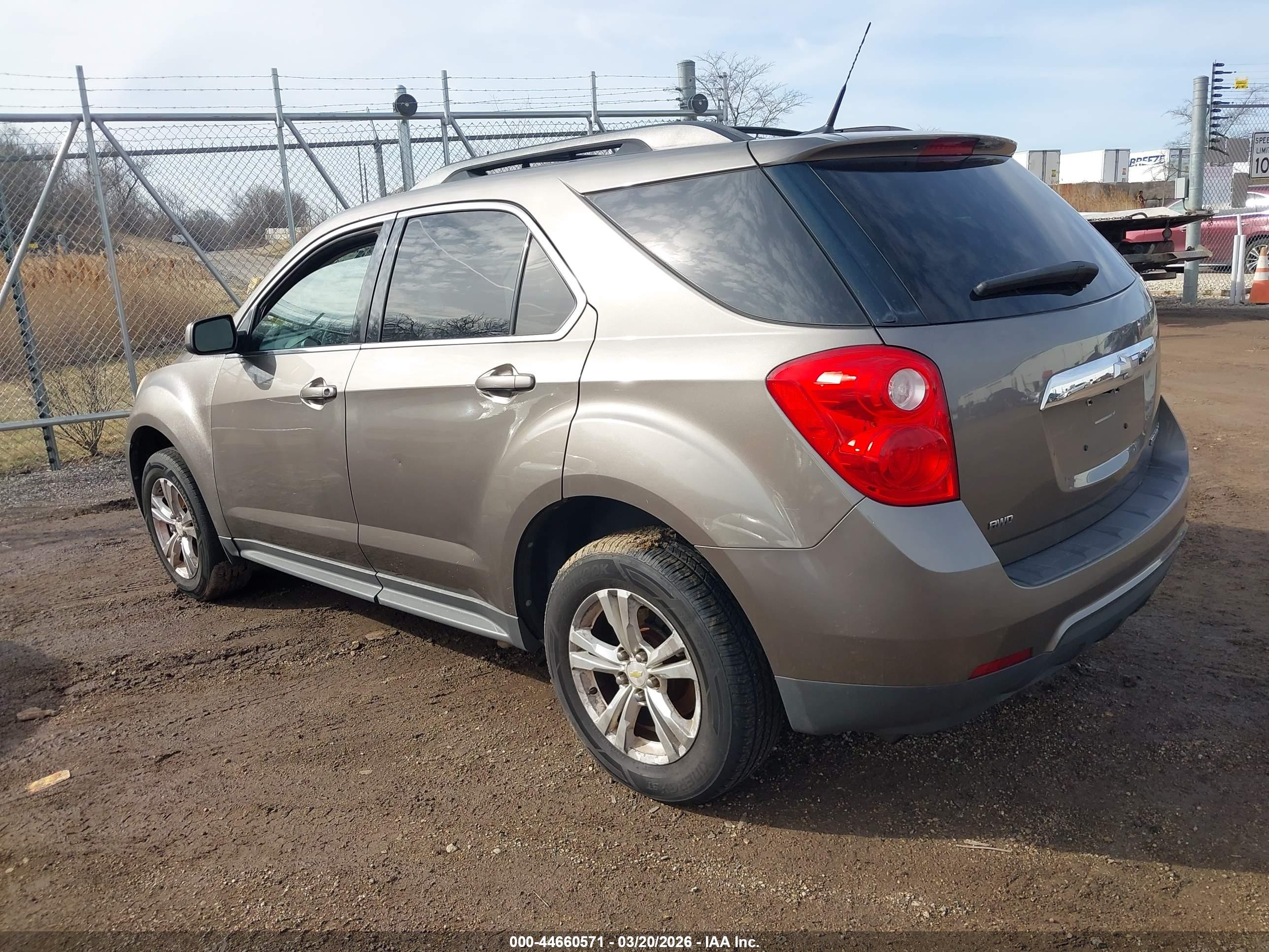 CHEVROLET EQUINOX image 3