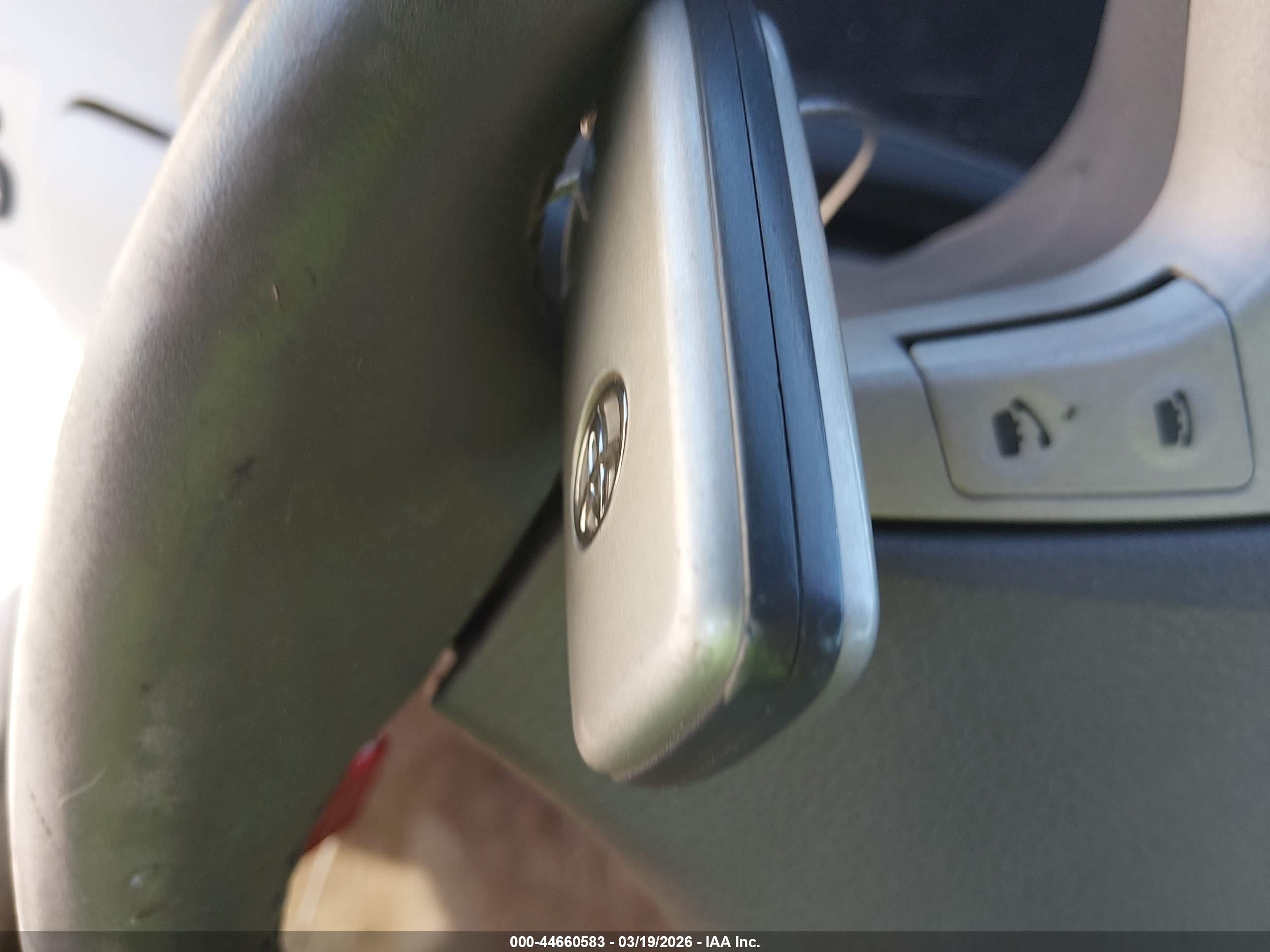 TOYOTA CAMRY image 11