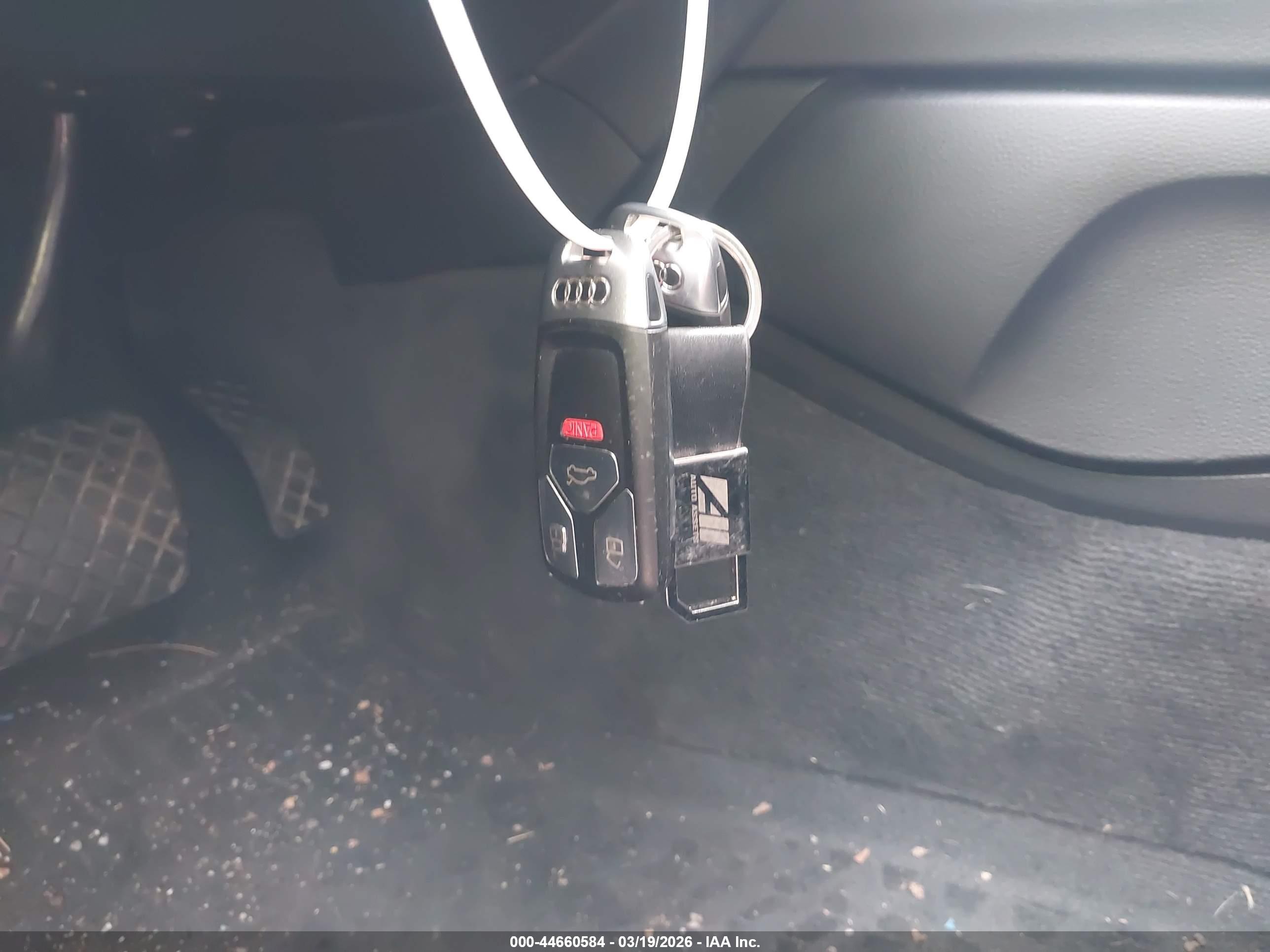AUDI Q7 image 11