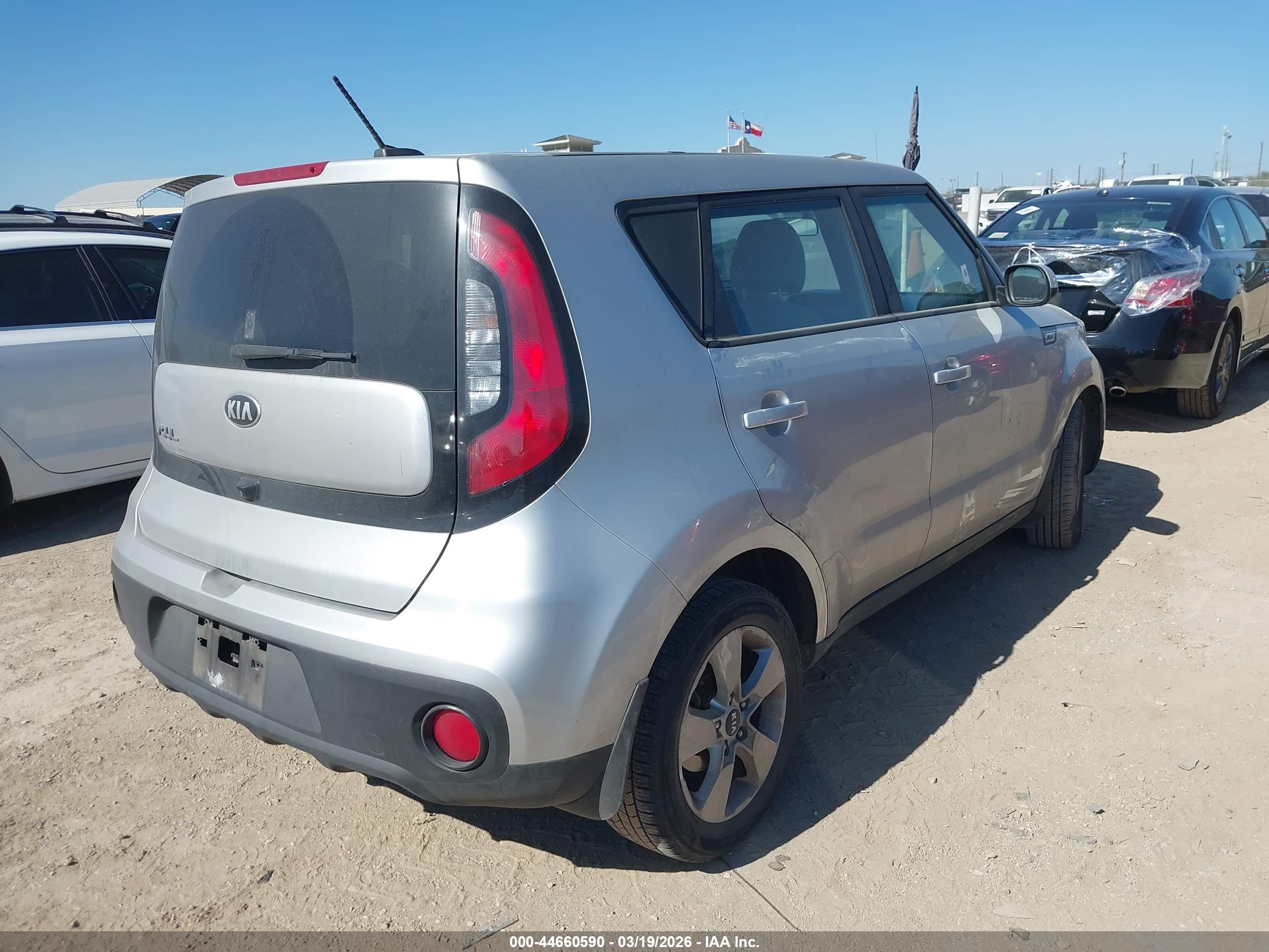 KIA SOUL image 4