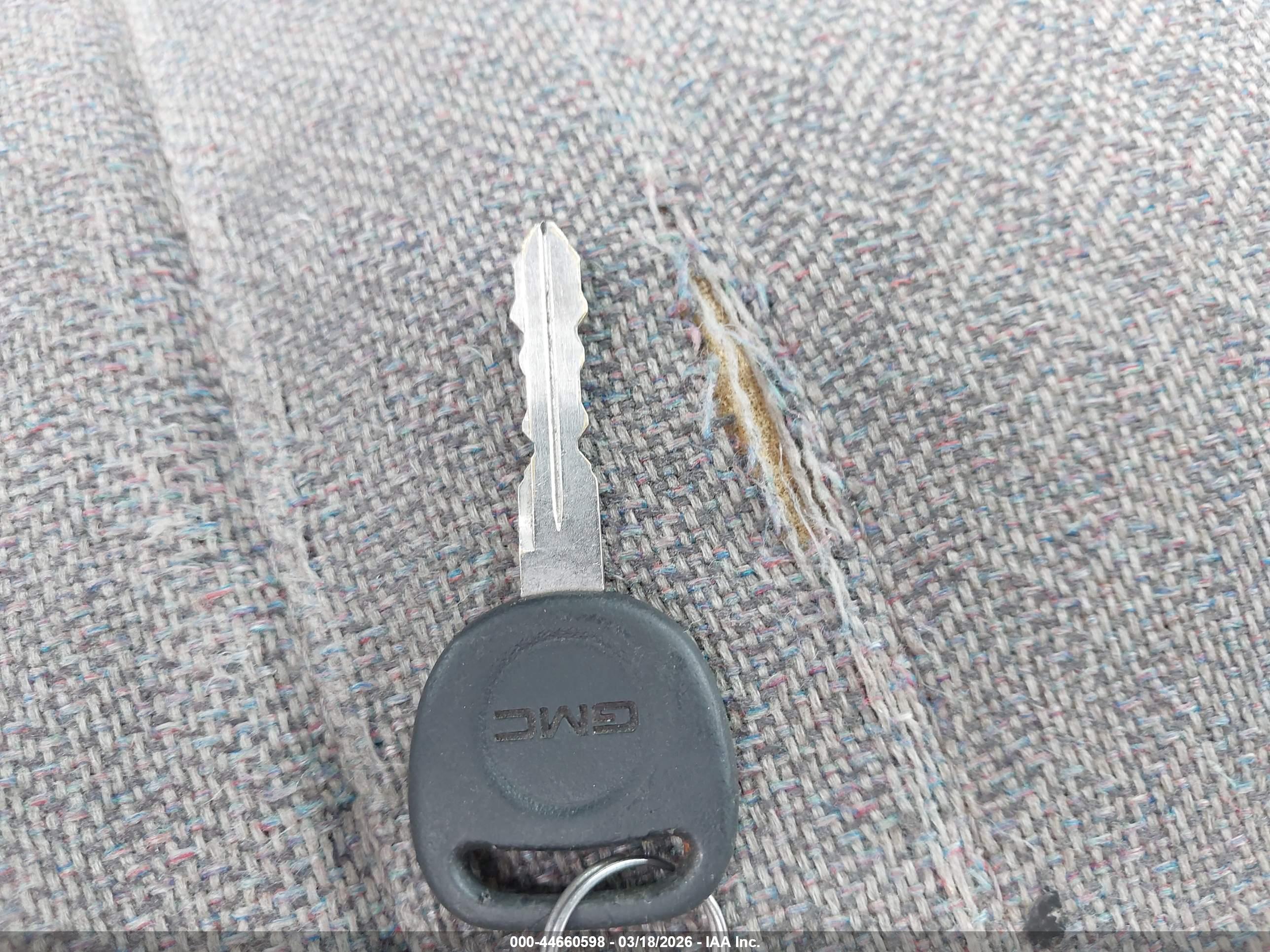 GMC SAVANA image 11