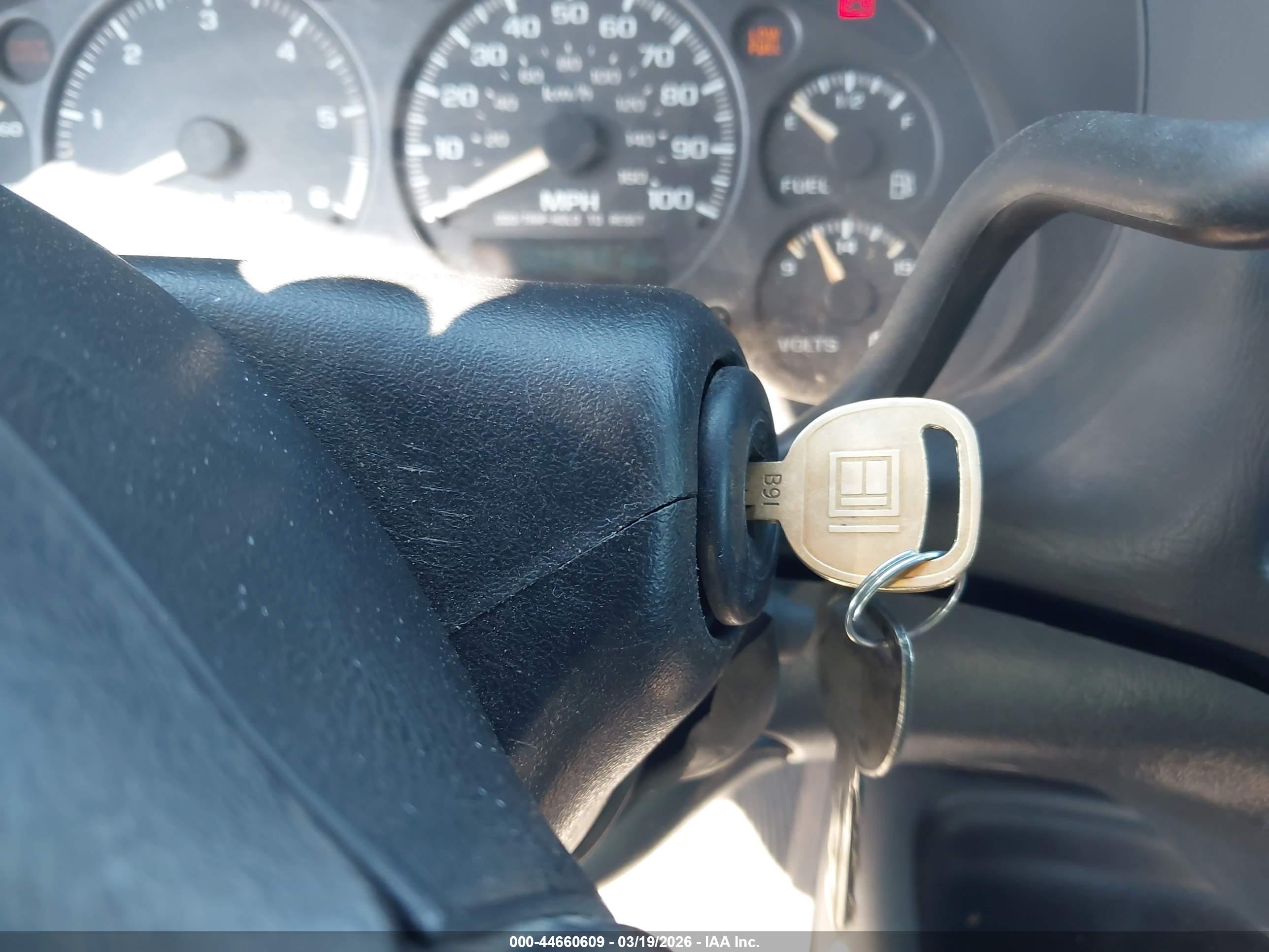 CHEVROLET S-10 image 11