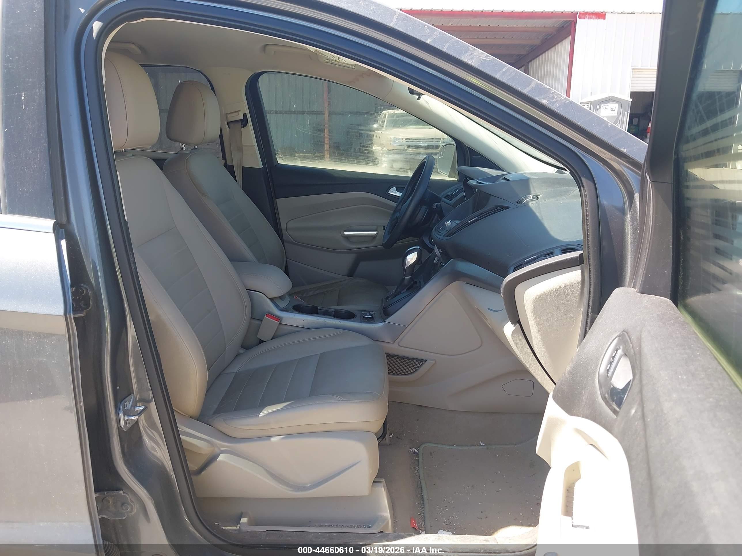 FORD ESCAPE image 5