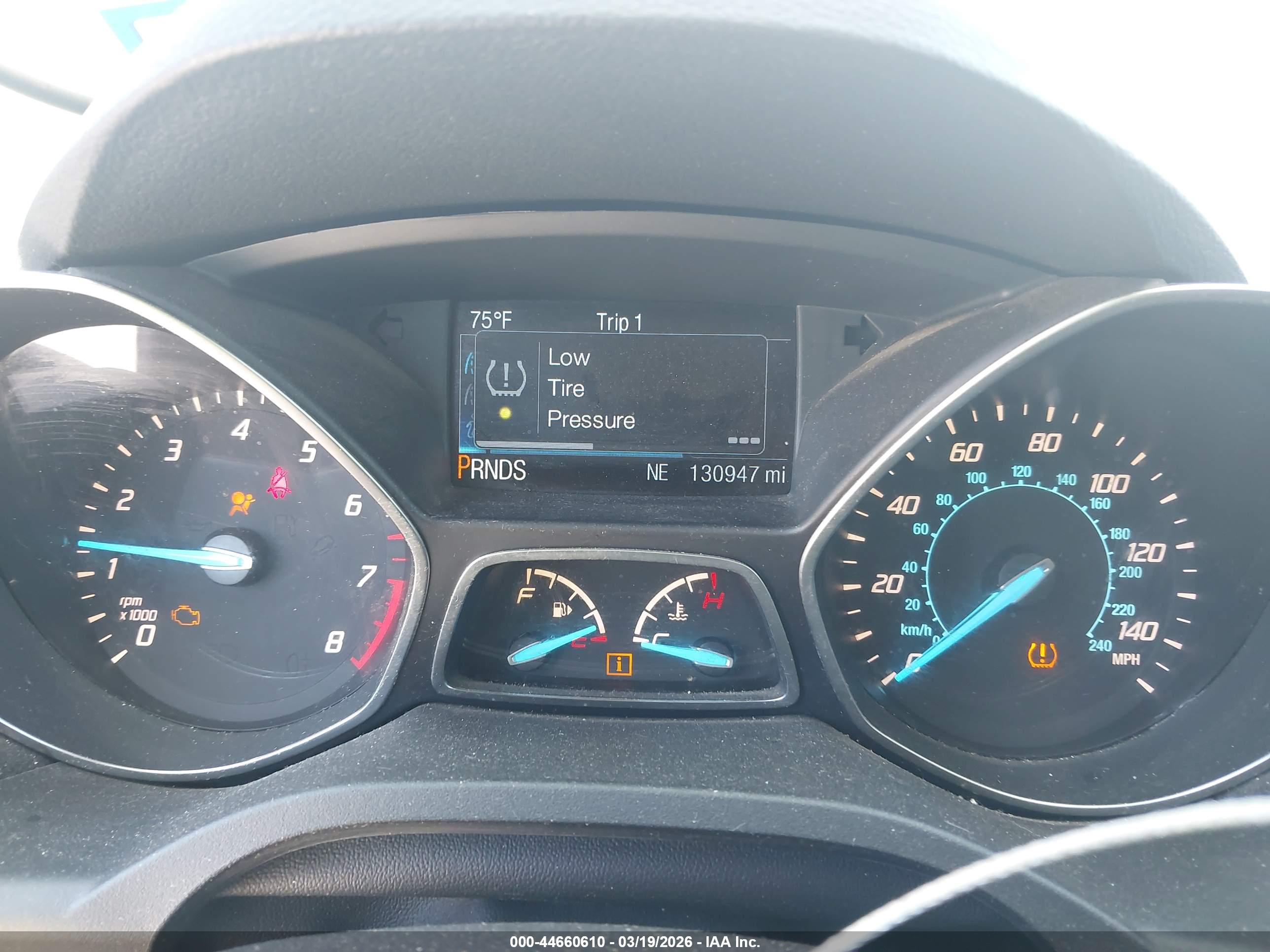 FORD ESCAPE image 7