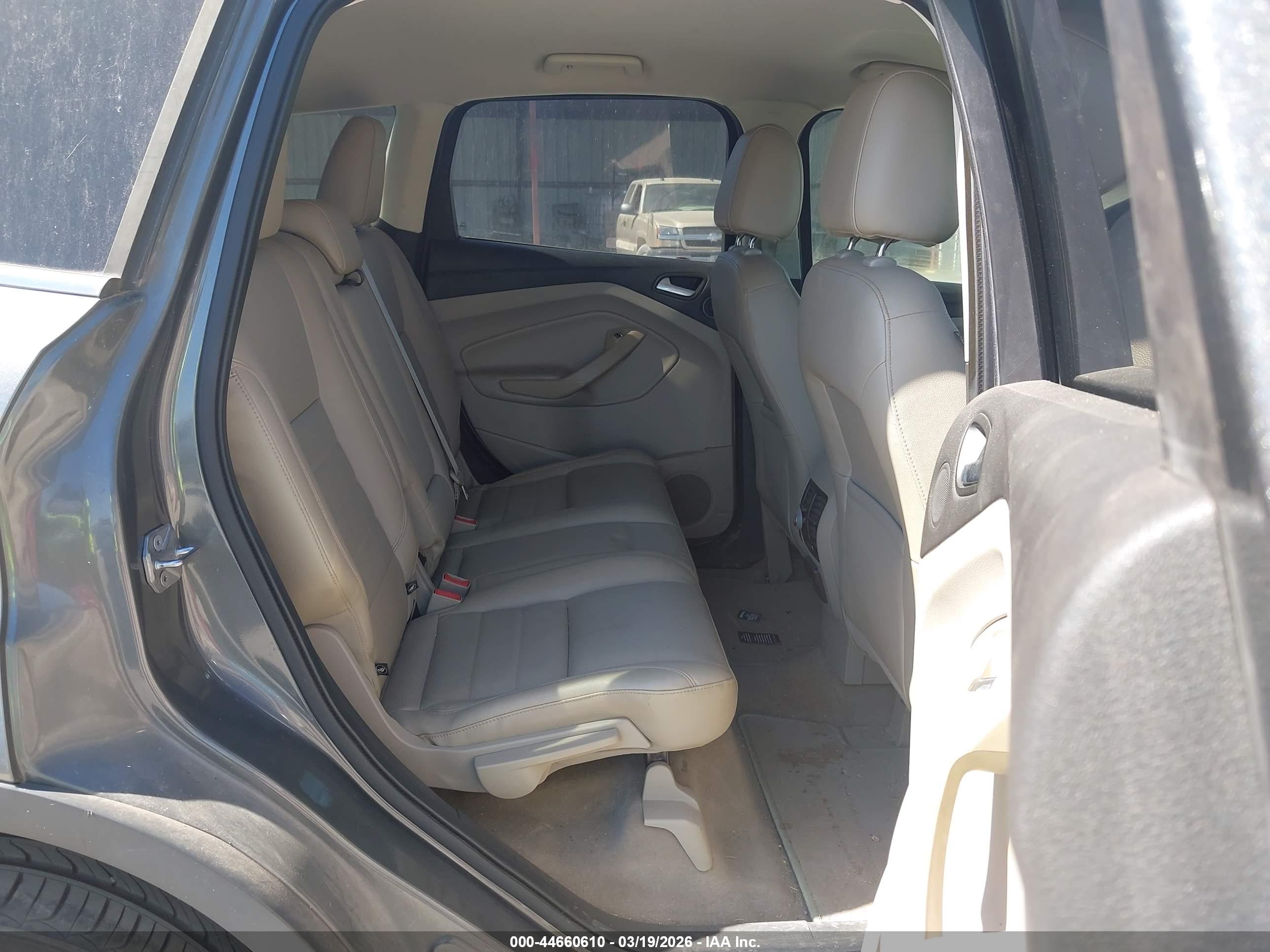 FORD ESCAPE image 8