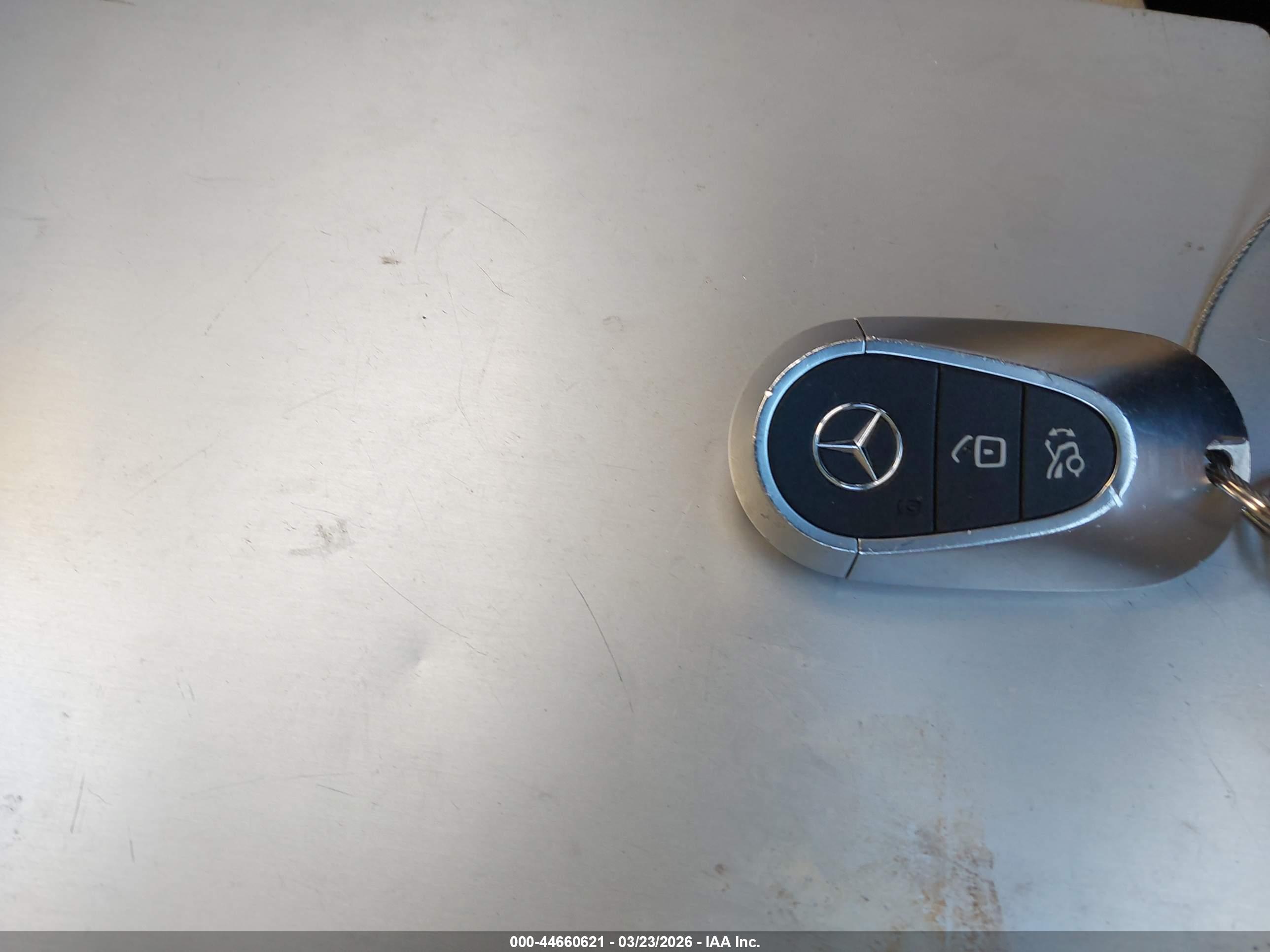 MERCEDES-BENZ C image 11