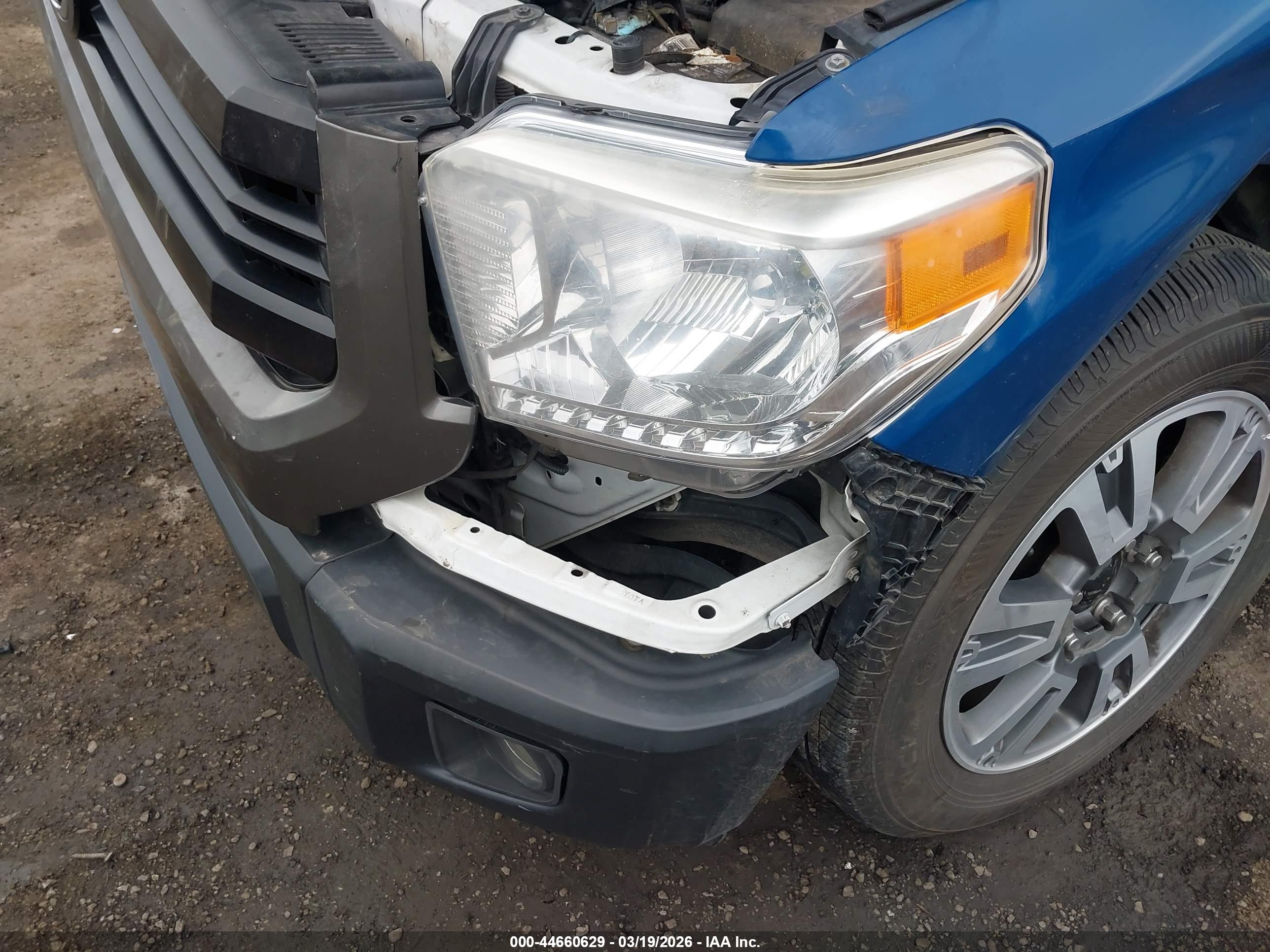 TOYOTA TUNDRA image 6